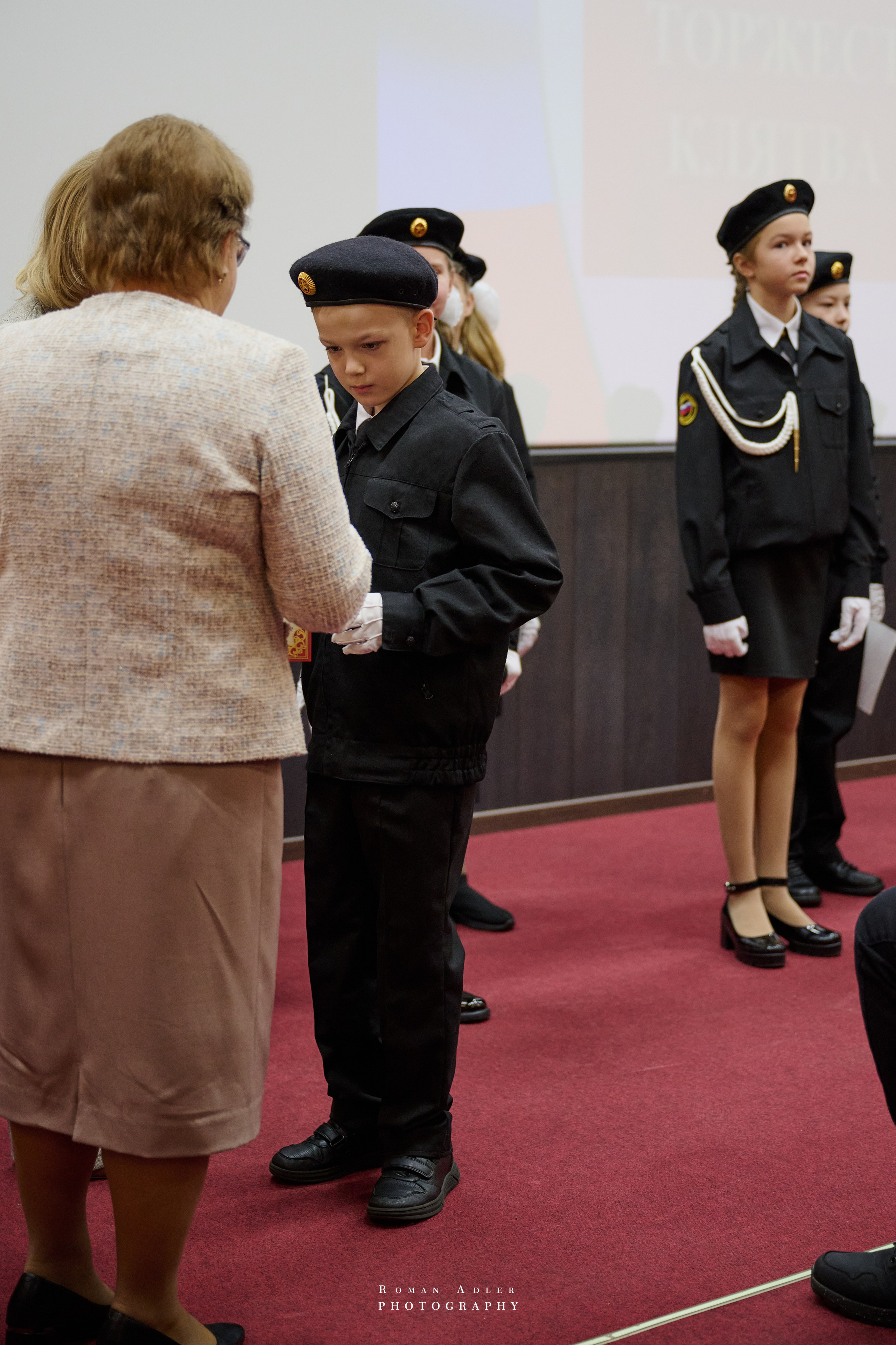 ДК «Победа» выставка фотопроекта «Территории». Фотограф Роман Адлер