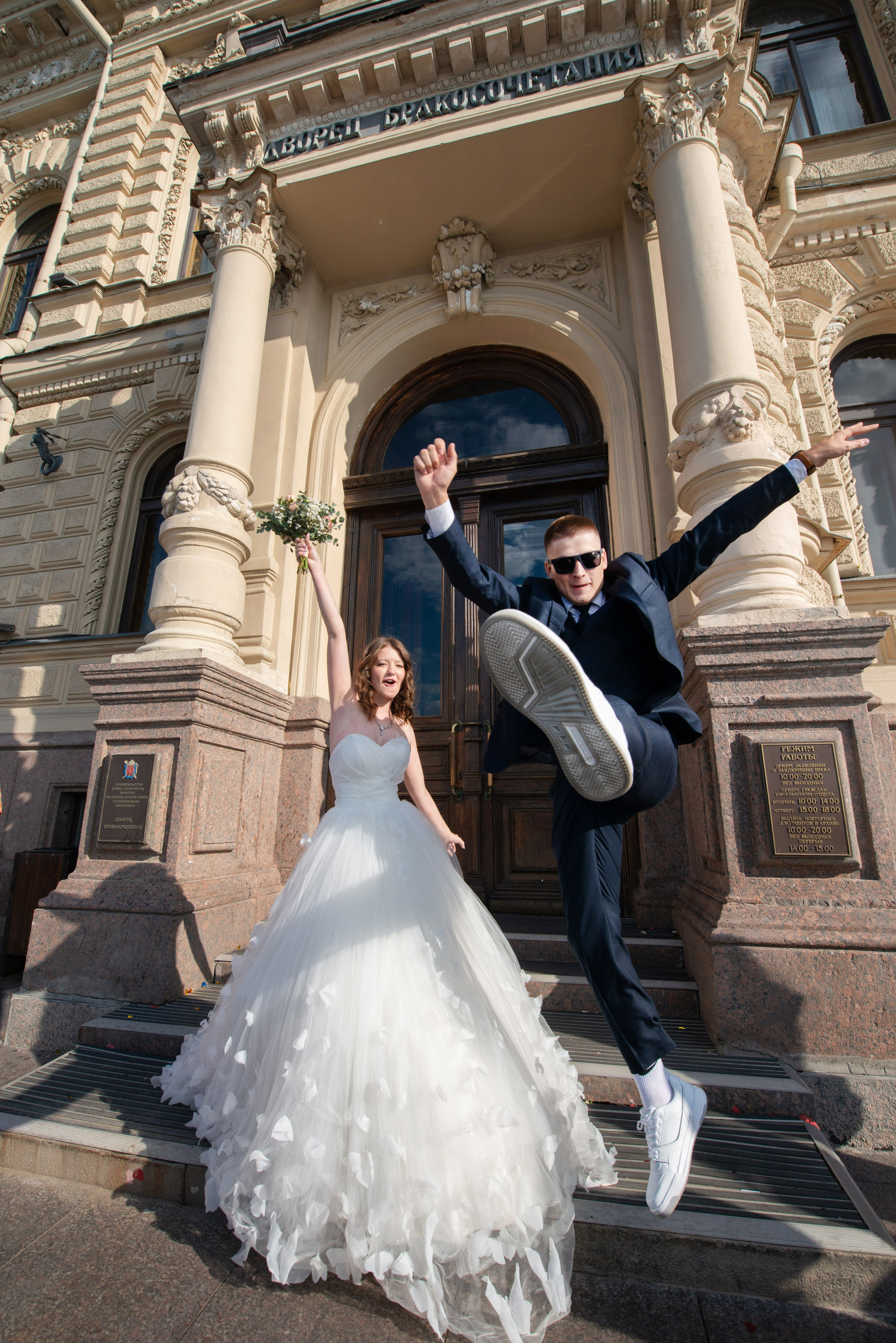 Зажигательная и динамичная свадебная фотосессия Анастасии и Максима. Портретный, семейный и свадебный фотограф в Санкт-Петербурге и в Пушкине Ширяев Денис