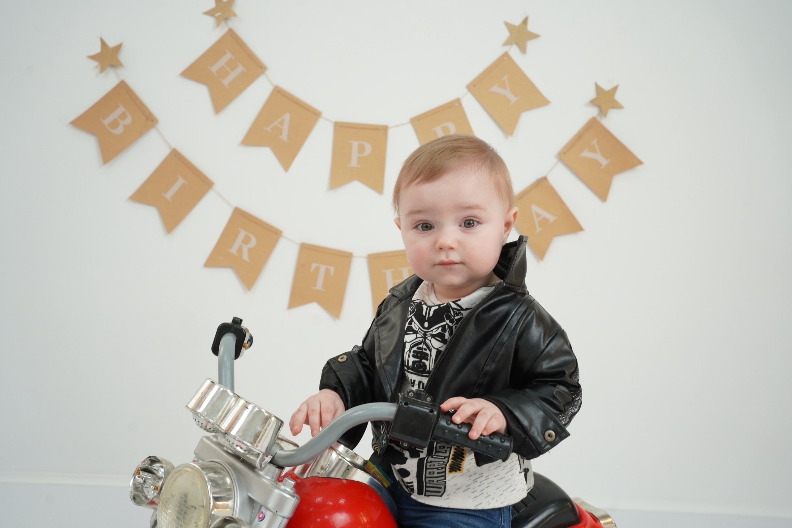 Фотосессия на Годик для Мальчиков. Детская Фотостудия ГОДОВАСИКИ в Санкт-Петербурге фотосесия на годик