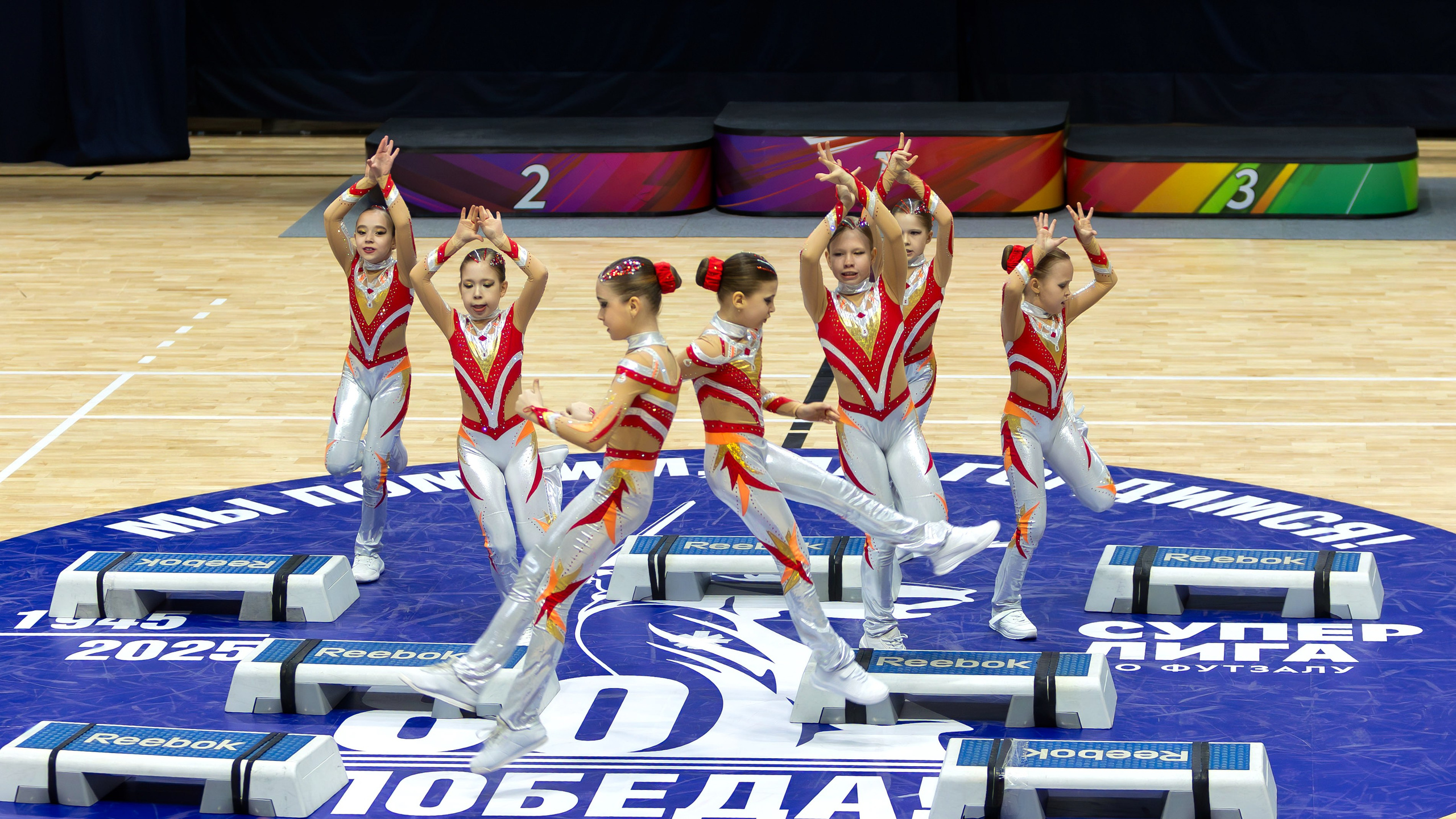 Фестиваль по фитнес-аэробике «Облачко» дисциплина «Степ-аэробика». Выпускные альбомы и школьный фотограф в Подольске, Троицке, Щербинке, Москве и Московской области