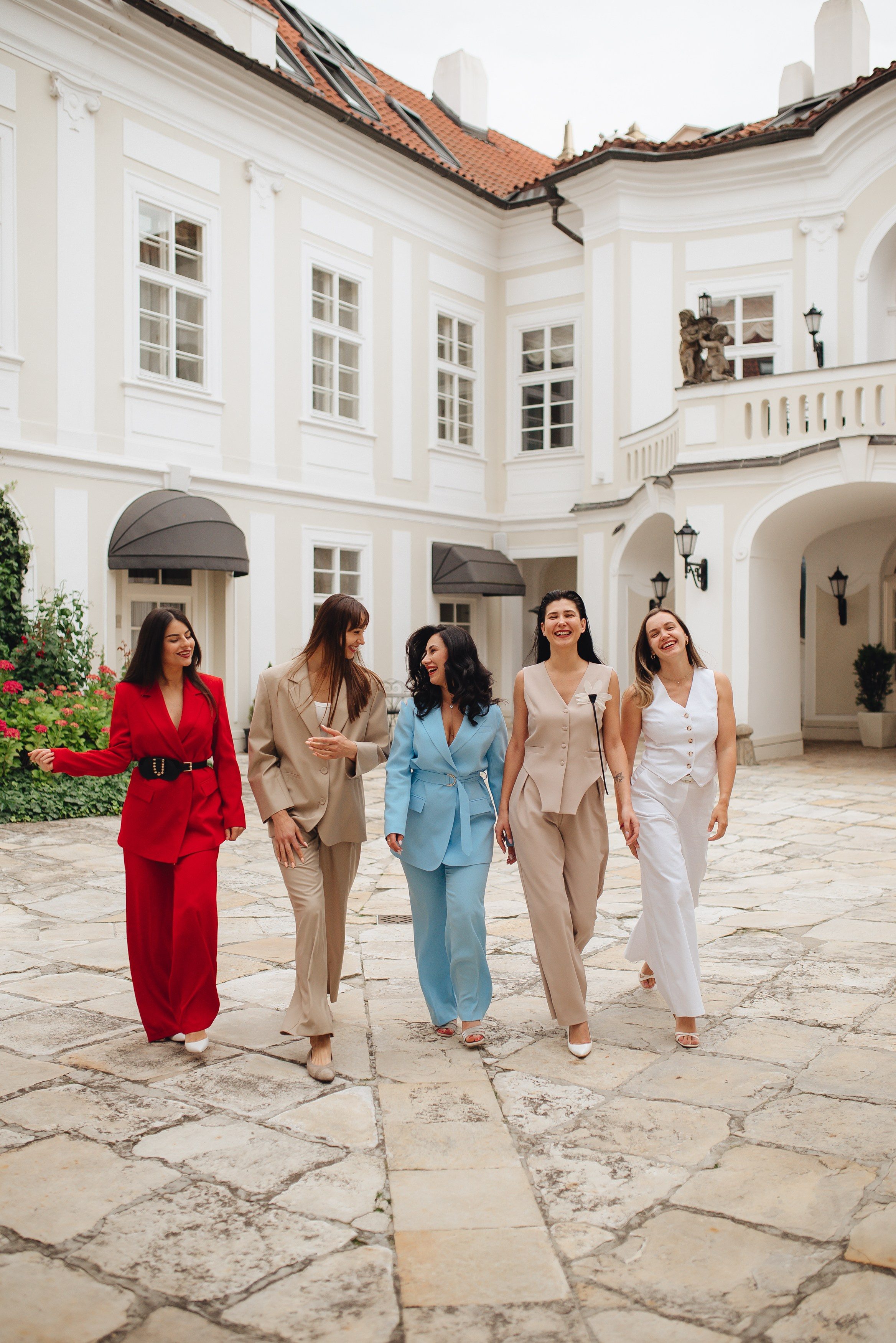 Летняя вечеринка сообщества «Масштабные женщины». Фотограф Прага | Photographer Prague| Фотограф в Праге Яра Куркус