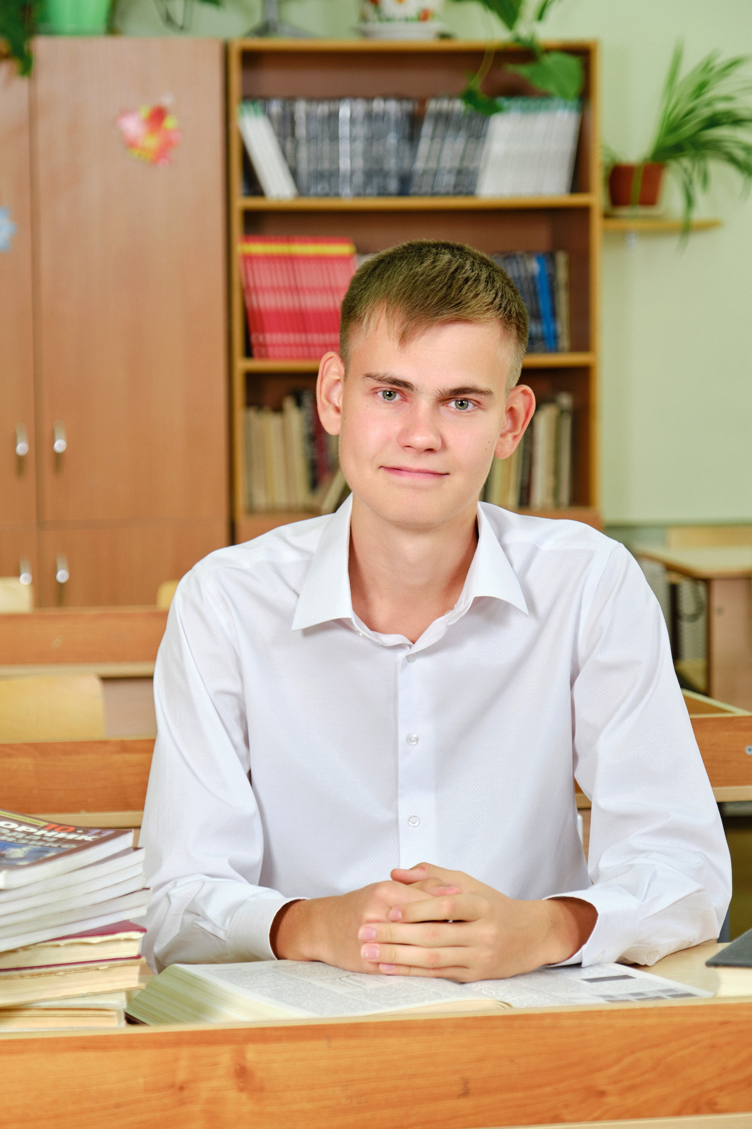 Фотосессия 1 сентября для 1 класса в школе | Фотограф на 1 сентября в Самаре