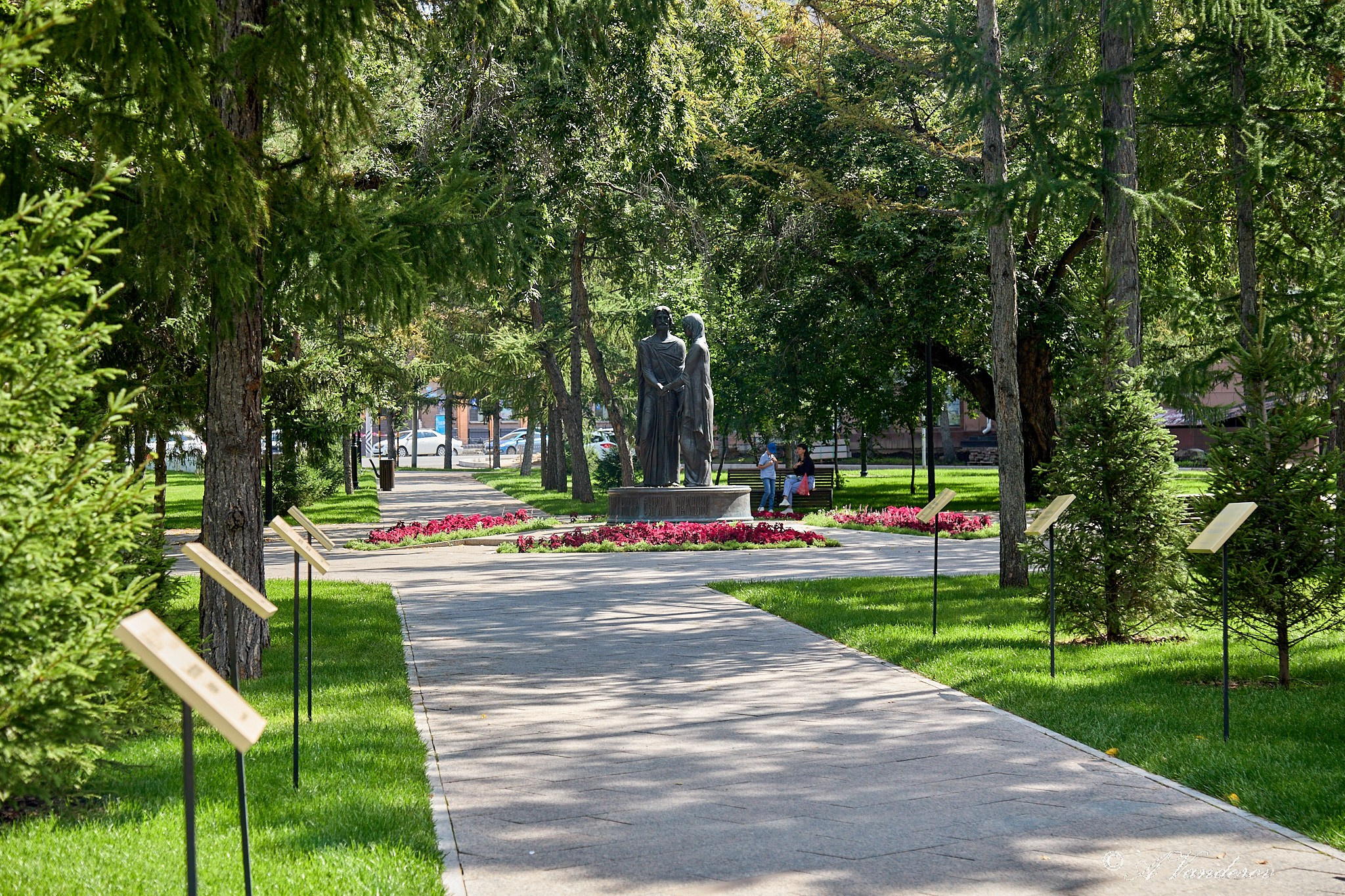 Короткая прогулка в центре города. Фотограф Омск | Александр Вандеров