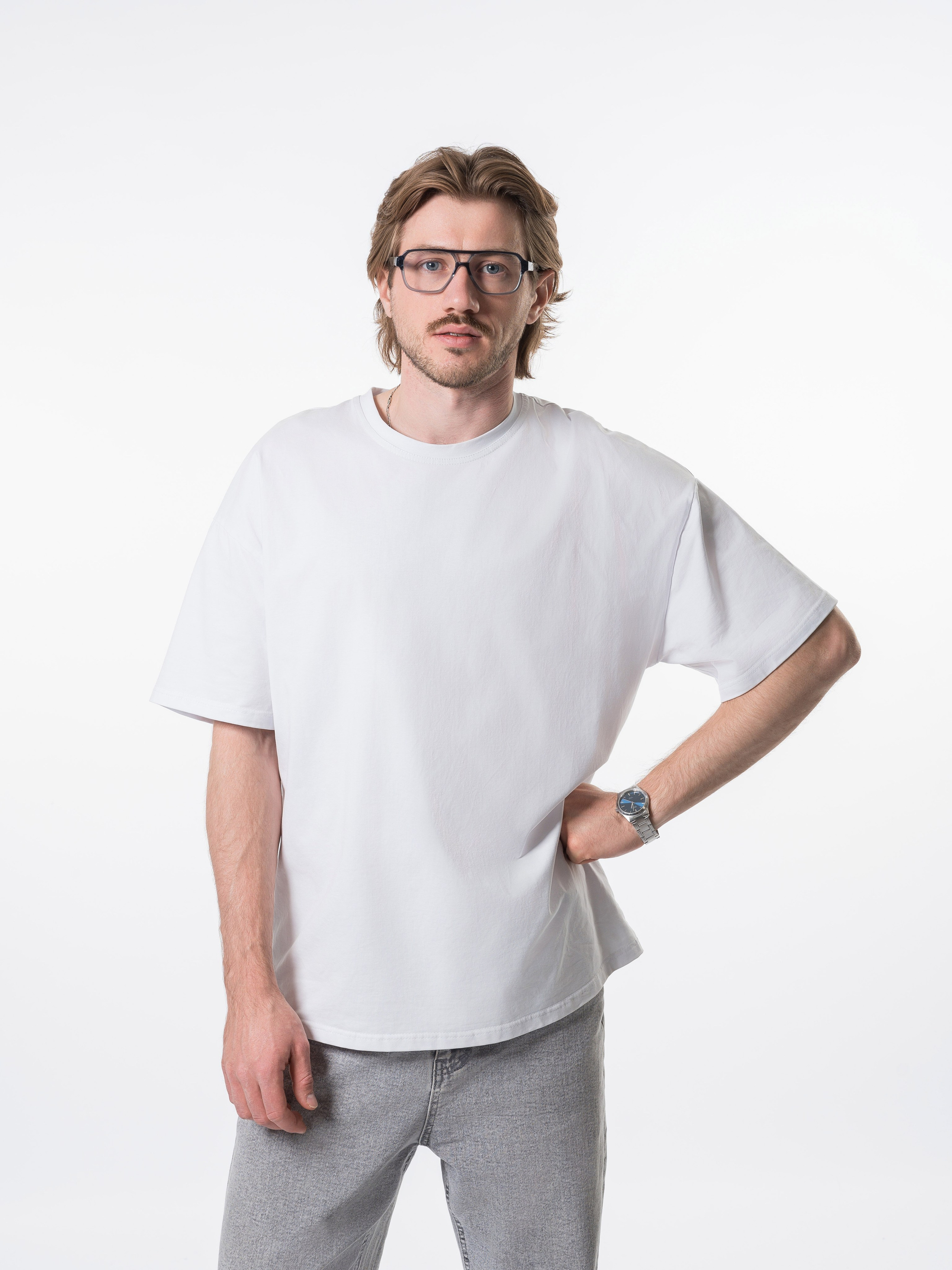 МОДЕЛЬ ДМИТРИЙ. Студия рекламной и предметной съемки товаров WELKO Studio