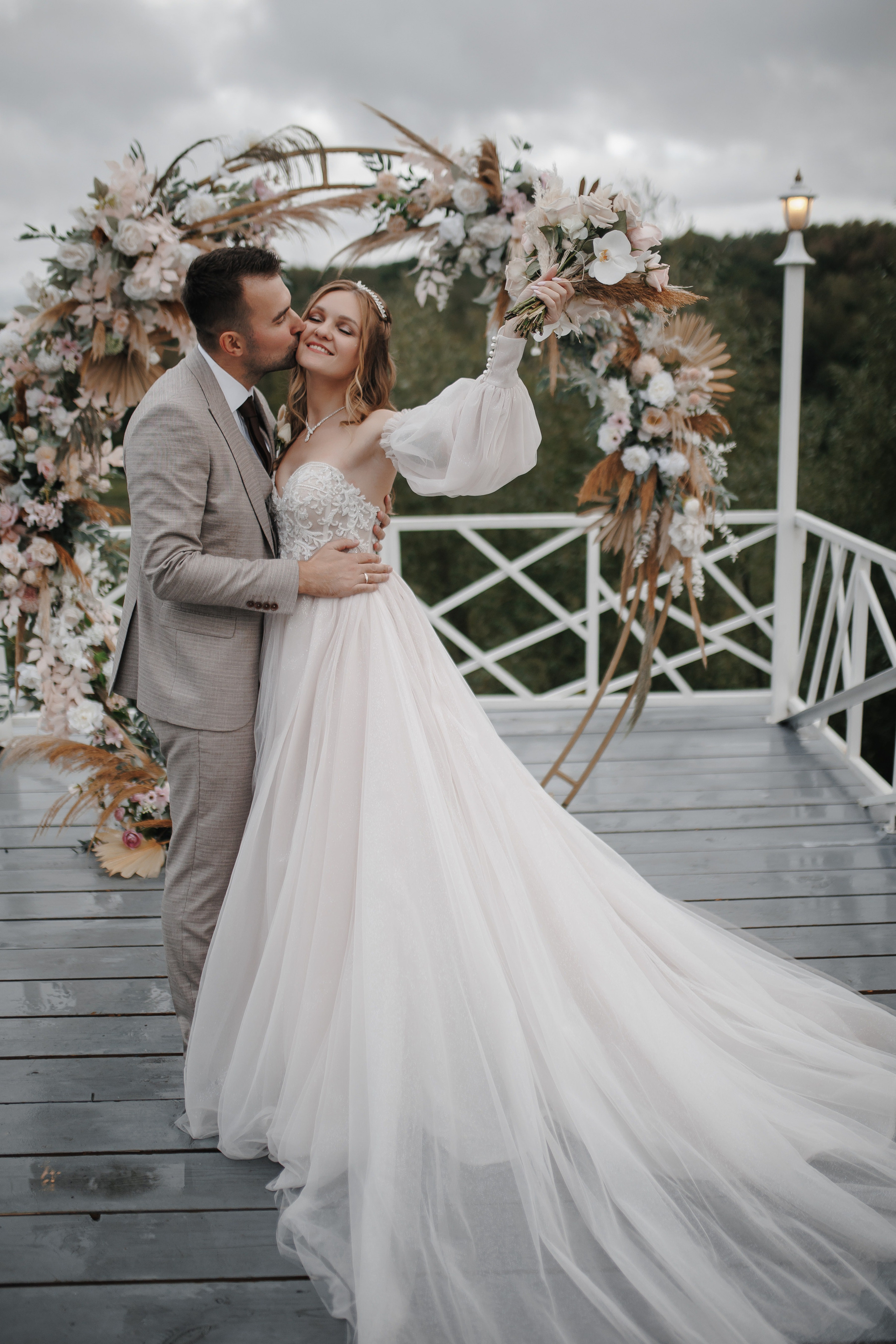 Фотограф Повольнов. Подрядчики и друзья сети свадебных площадок House for wedding