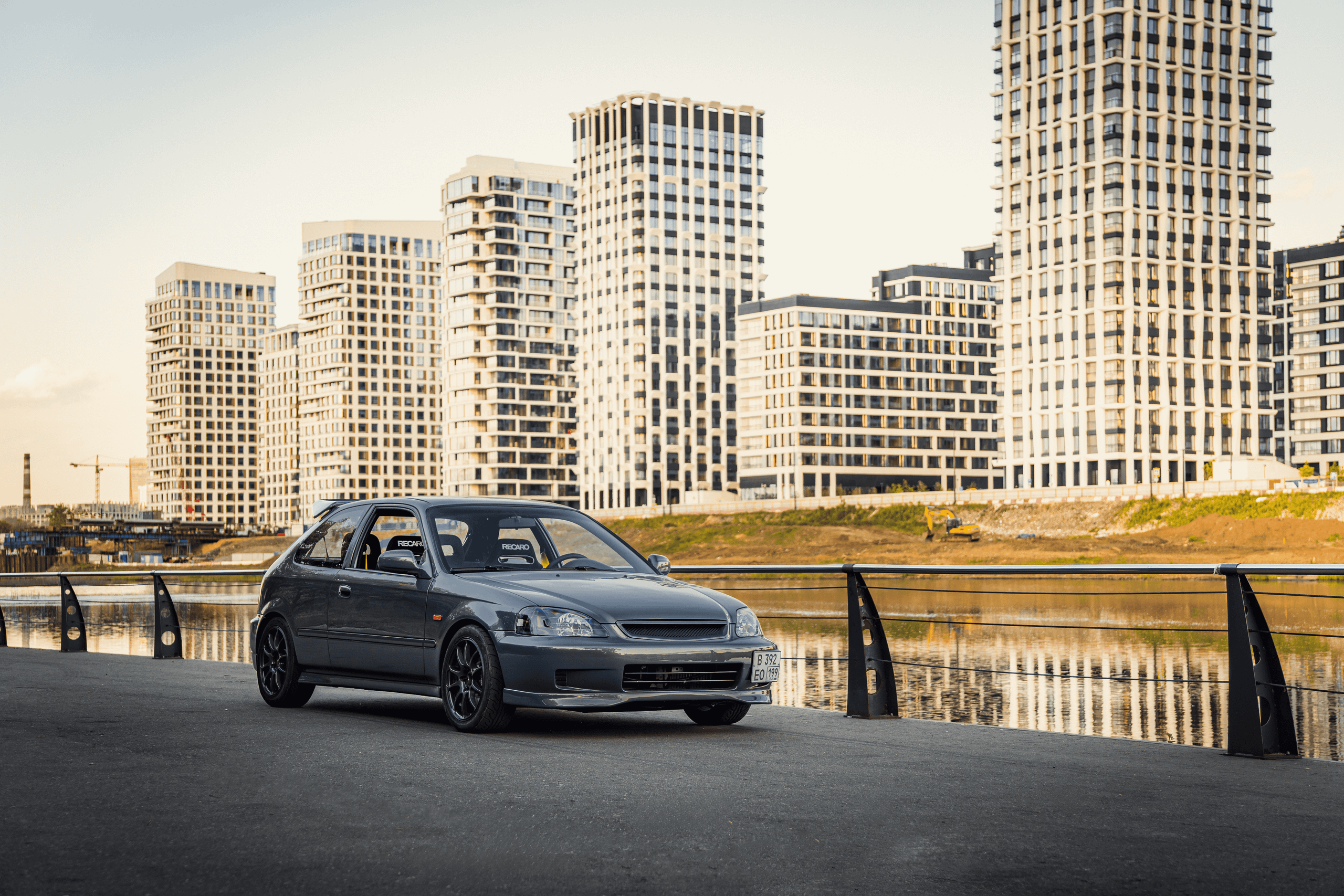 Honda Civic VI: безупречная серая мышка
