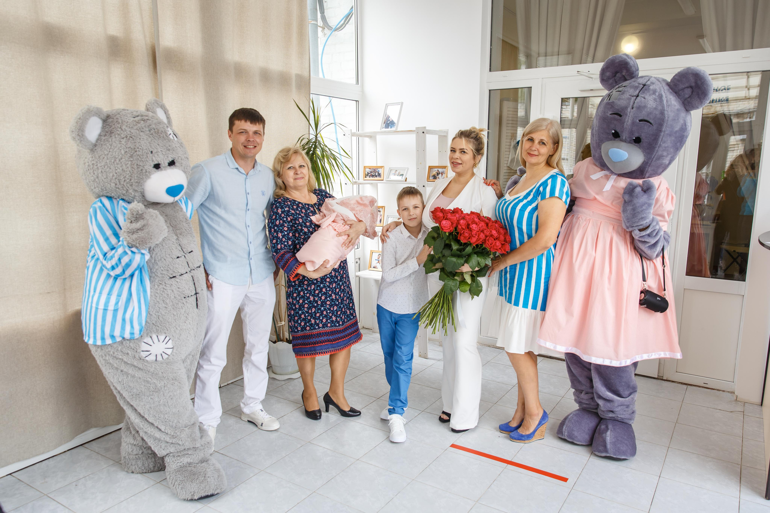 Выписка из Роддома. Семейный и детский фотограф в Ростове-на-Дону