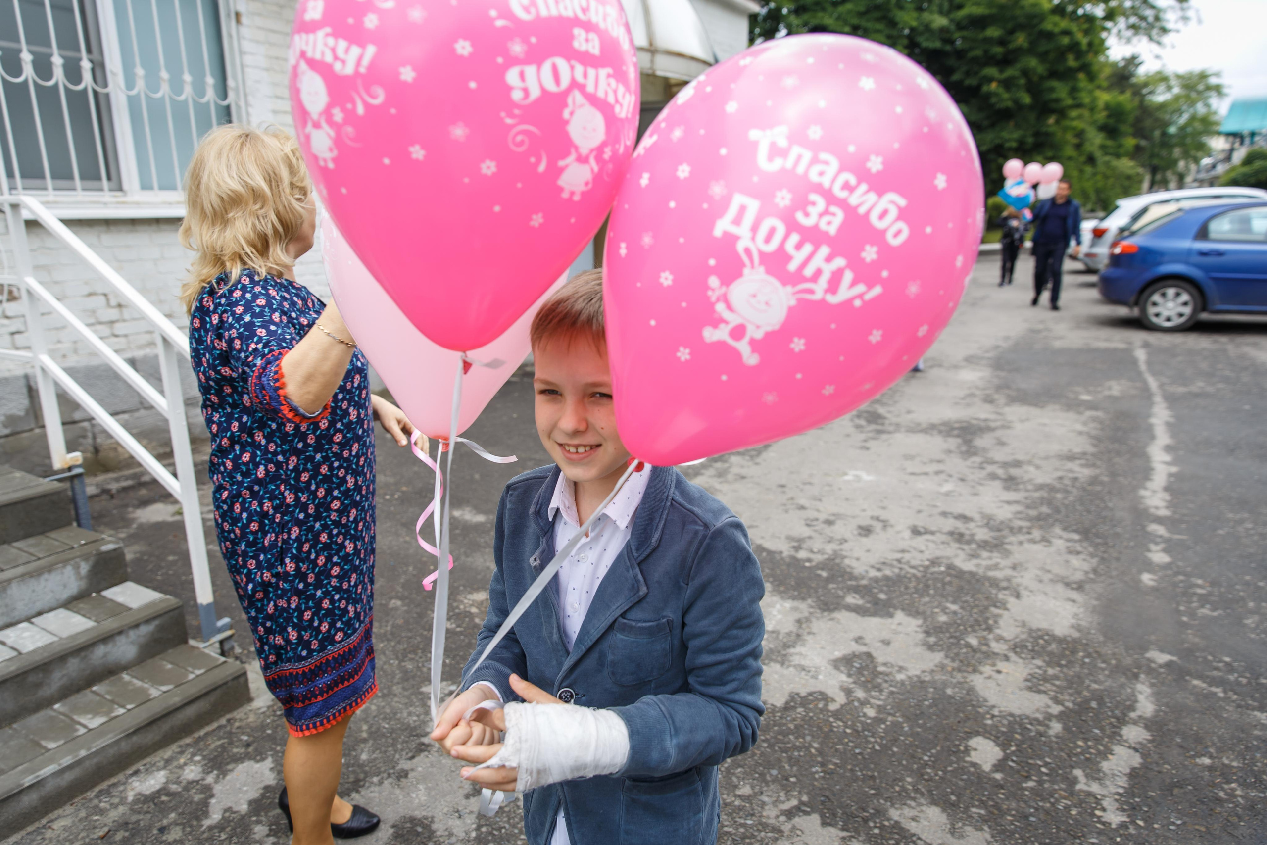 Выписка Евы из роддома ЦГБ. Семейный и детский фотограф в Ростове-на-Дону