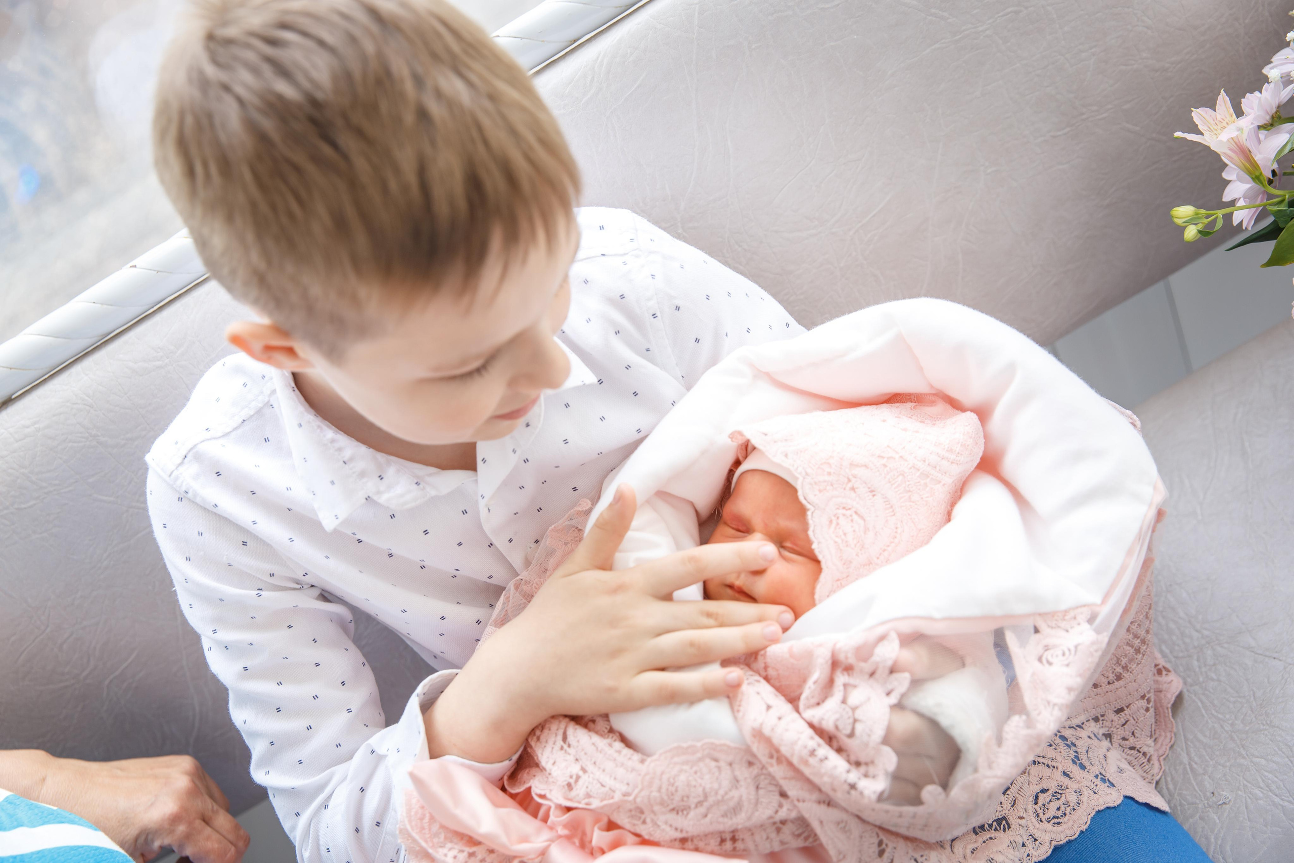 Выписка из Роддома. Семейный и детский фотограф в Ростове-на-Дону