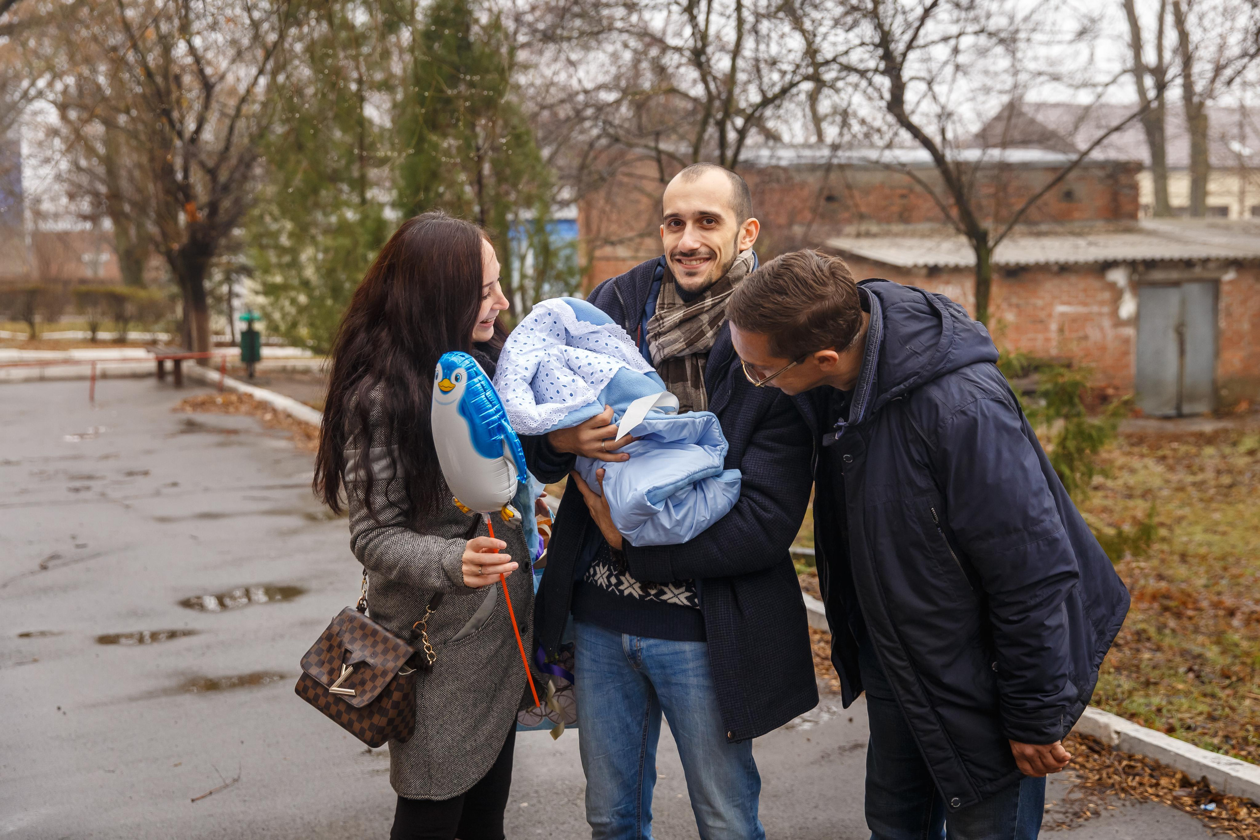 Выписка из роддома с домашней частью. Семейный и детский фотограф в Ростове-на-Дону