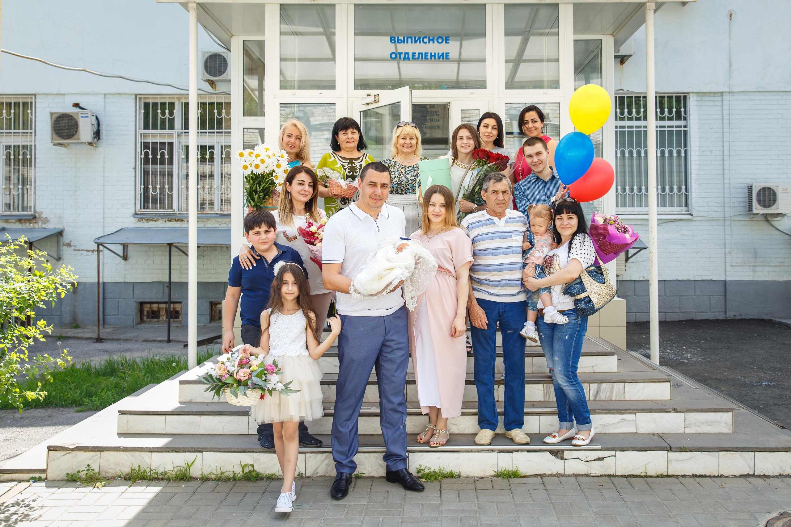 Летняя выписка ЦГБ. Семейный и детский фотограф в Ростове-на-Дону