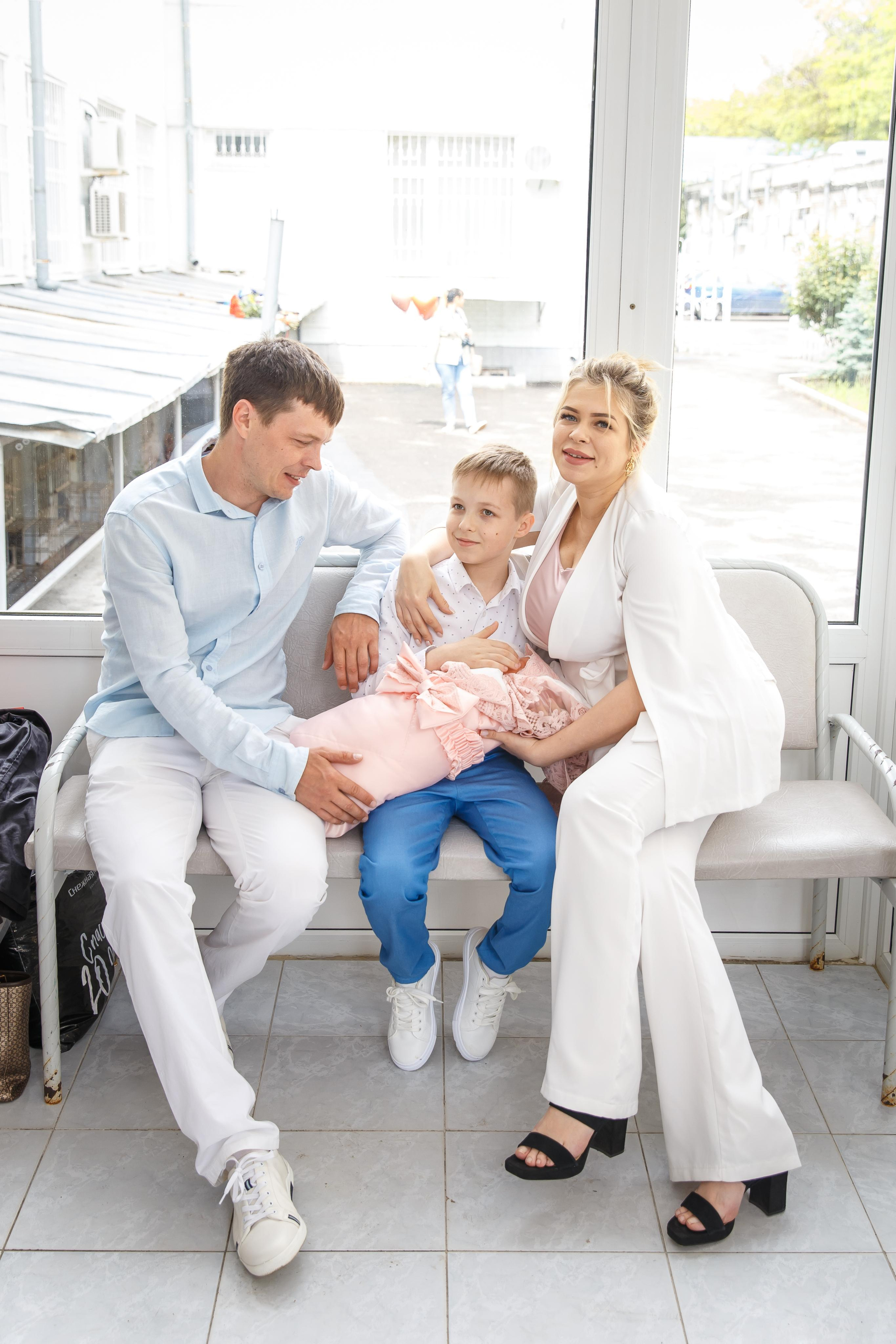 Выписка Евы из роддома ЦГБ. Семейный и детский фотограф в Ростове-на-Дону