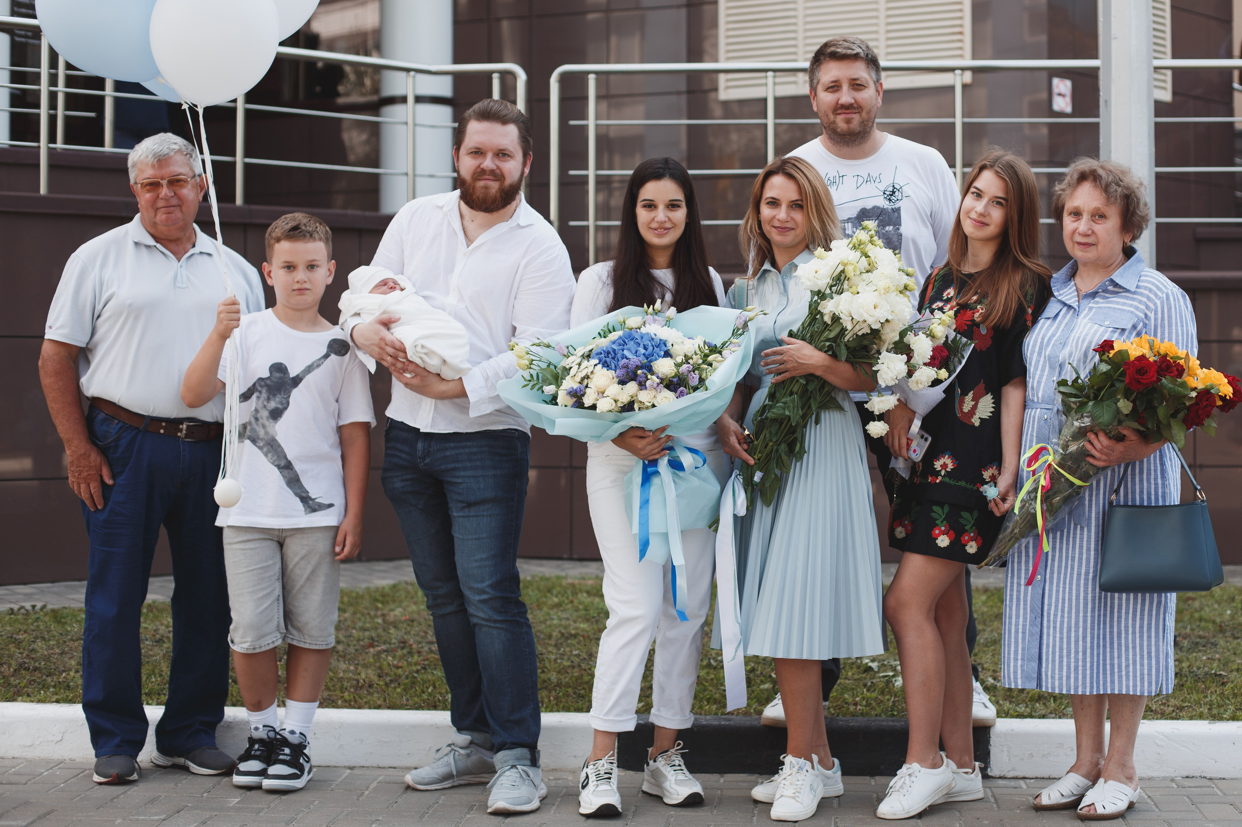 Фотограф на выписку из роддома в Белгороде. Свадебный и контент фотограф в Белгороде Ярослав Гаврилейченко