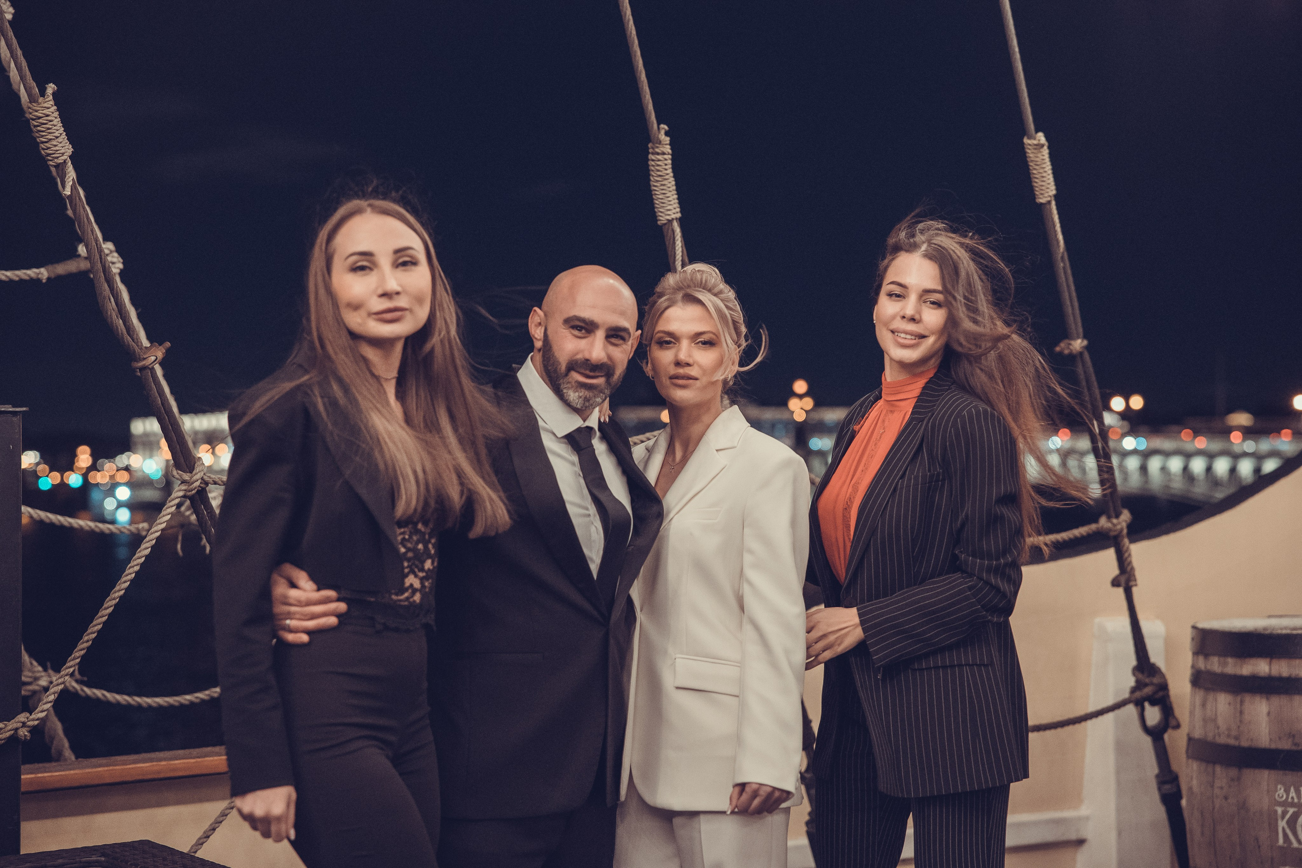 На торжестве у Стаса и Виктории. Professional photoartist in St. Petersburg (wedding, reportage, portrait, model book, love story) Alexander Shvedov