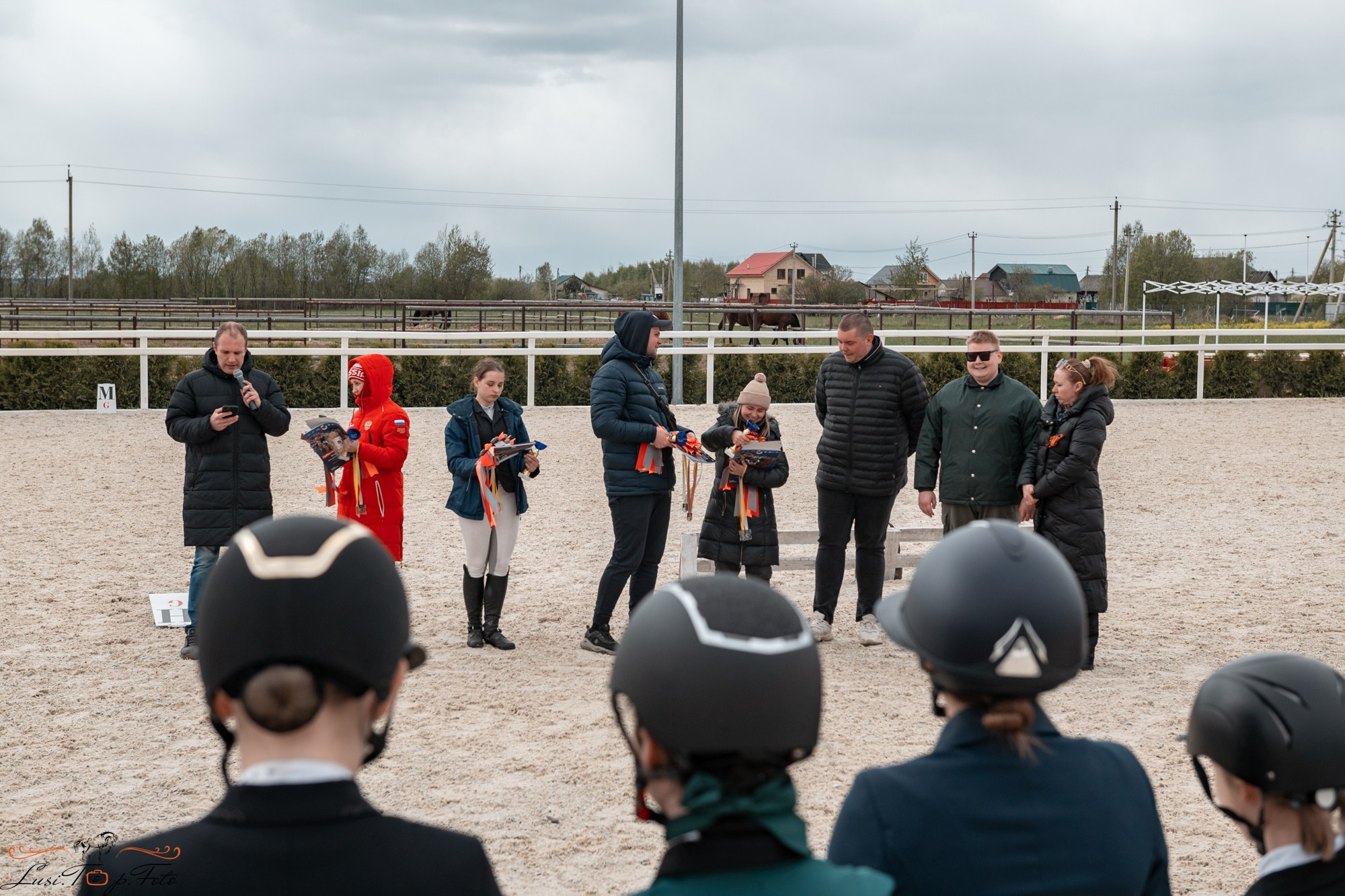 Кубок Победы конного Клуба EQUIPARK по выездке. Конный и фотограф с животными в Твери Топталова Люся