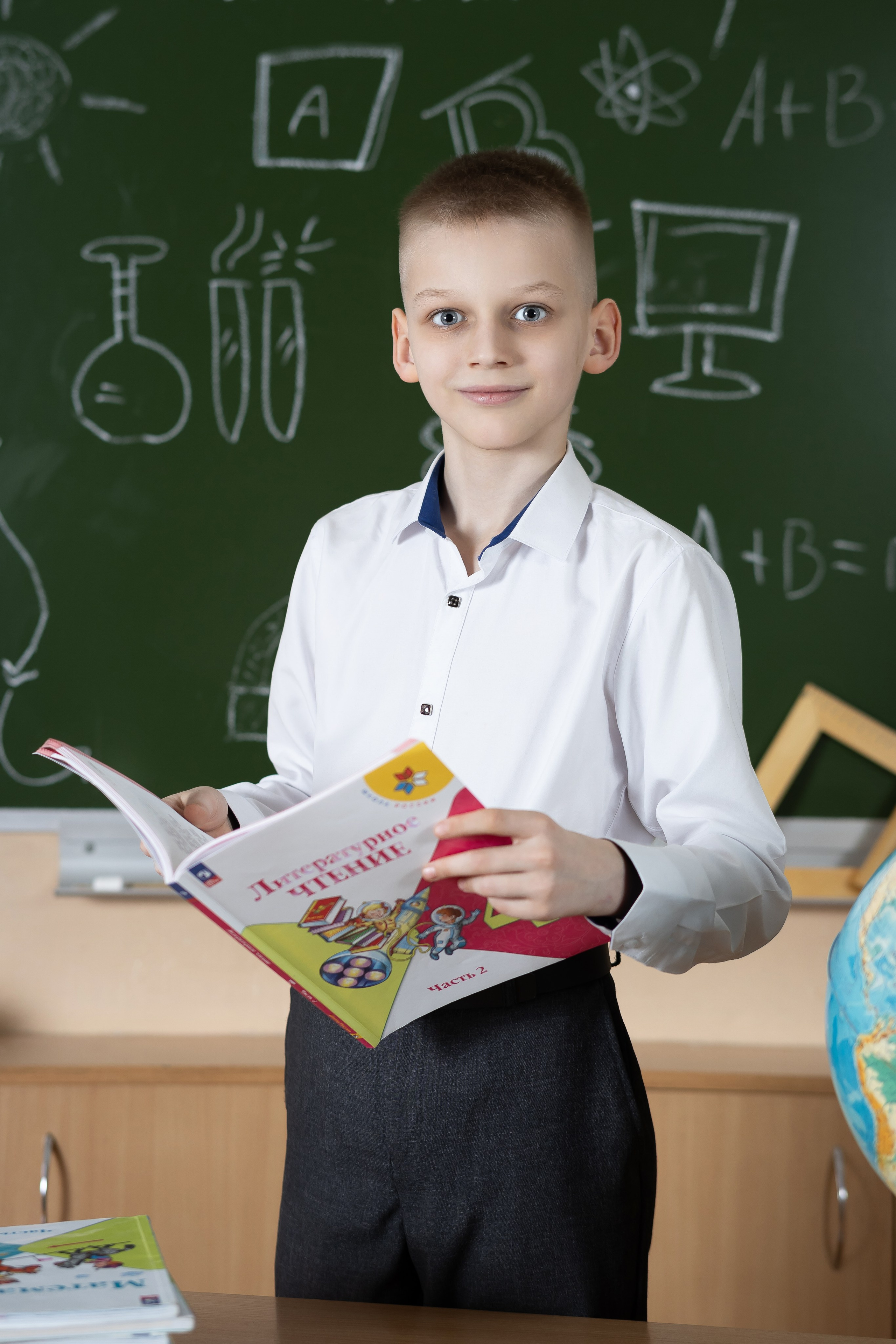 Выпускной альбом для начальной школы. Семейный, школьный фотограф в Нижнем Новгороде Елена Сентюрева