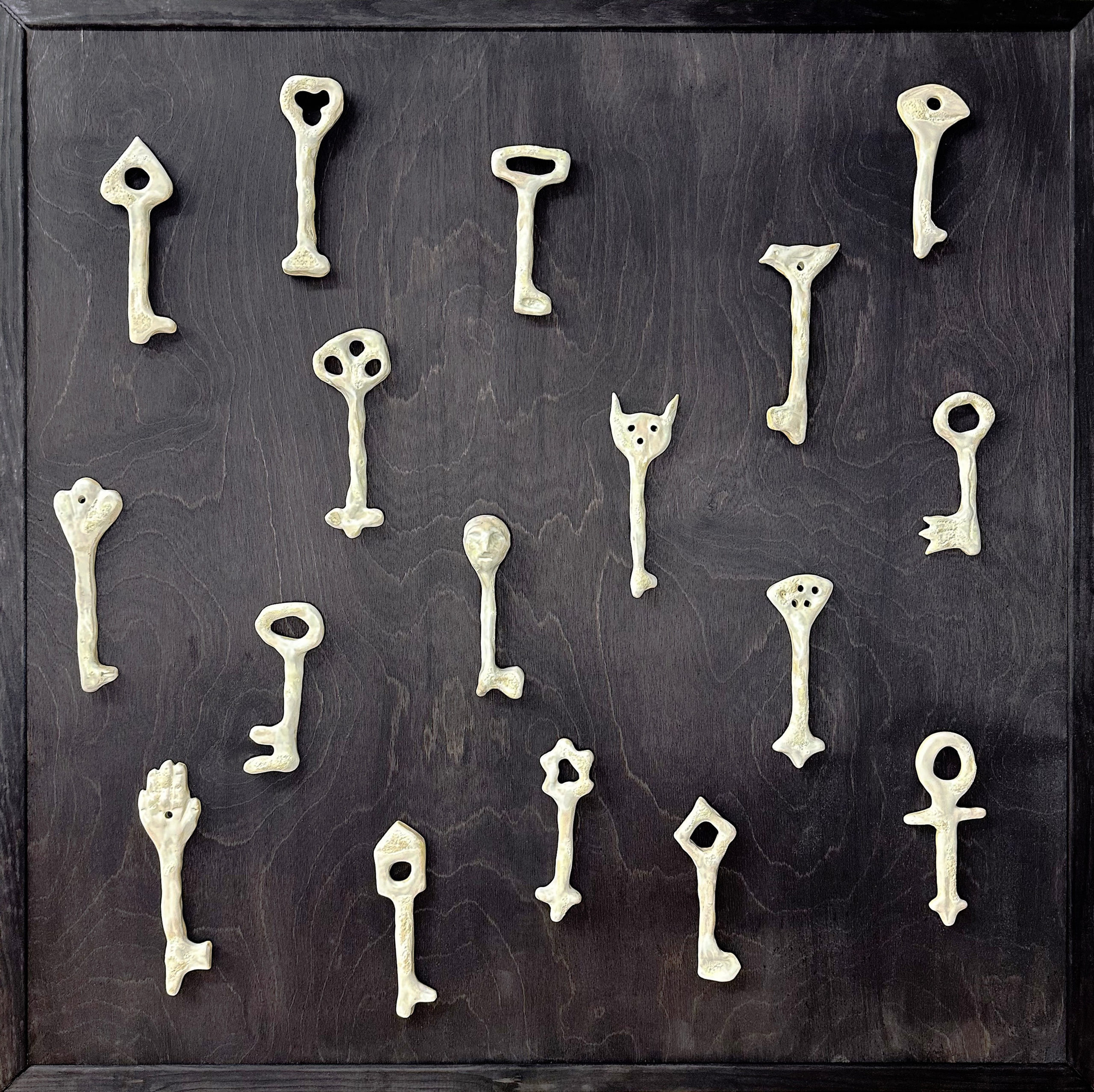 Metamorphosis №3, 2025, керамика, глазури, дерево, 80х80 см