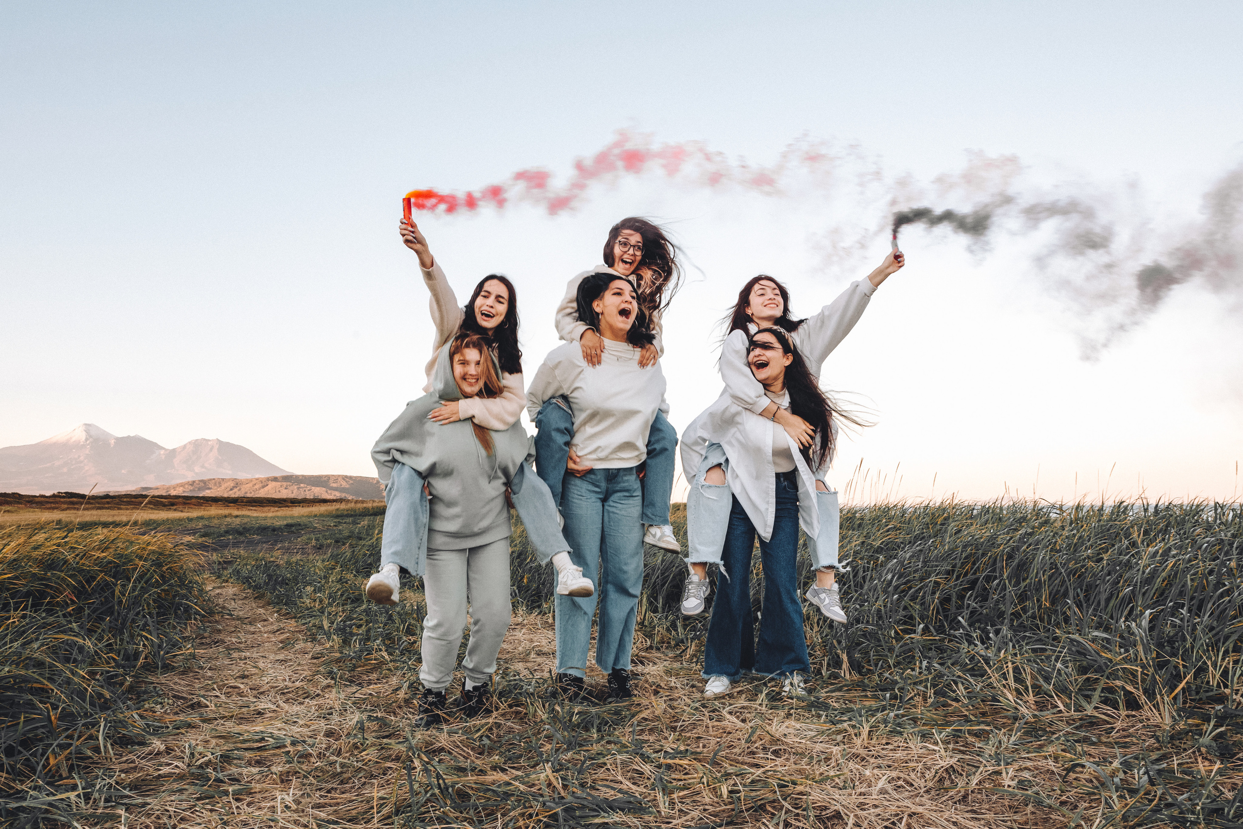 Альбомы для 9-11 классов на Камчатке