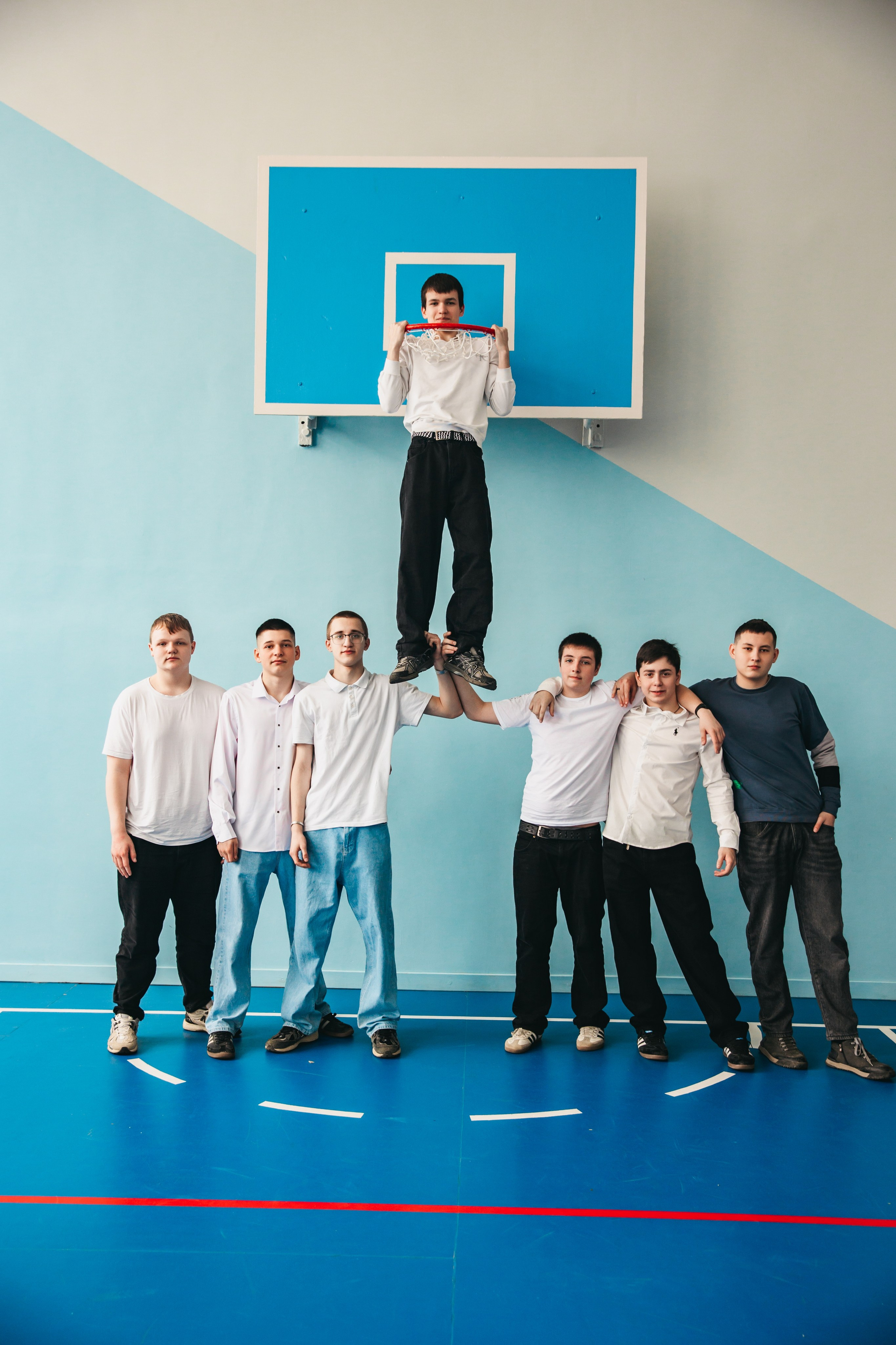 Выпускник школы. Фотокниги и выпускные альбомы в Иваново