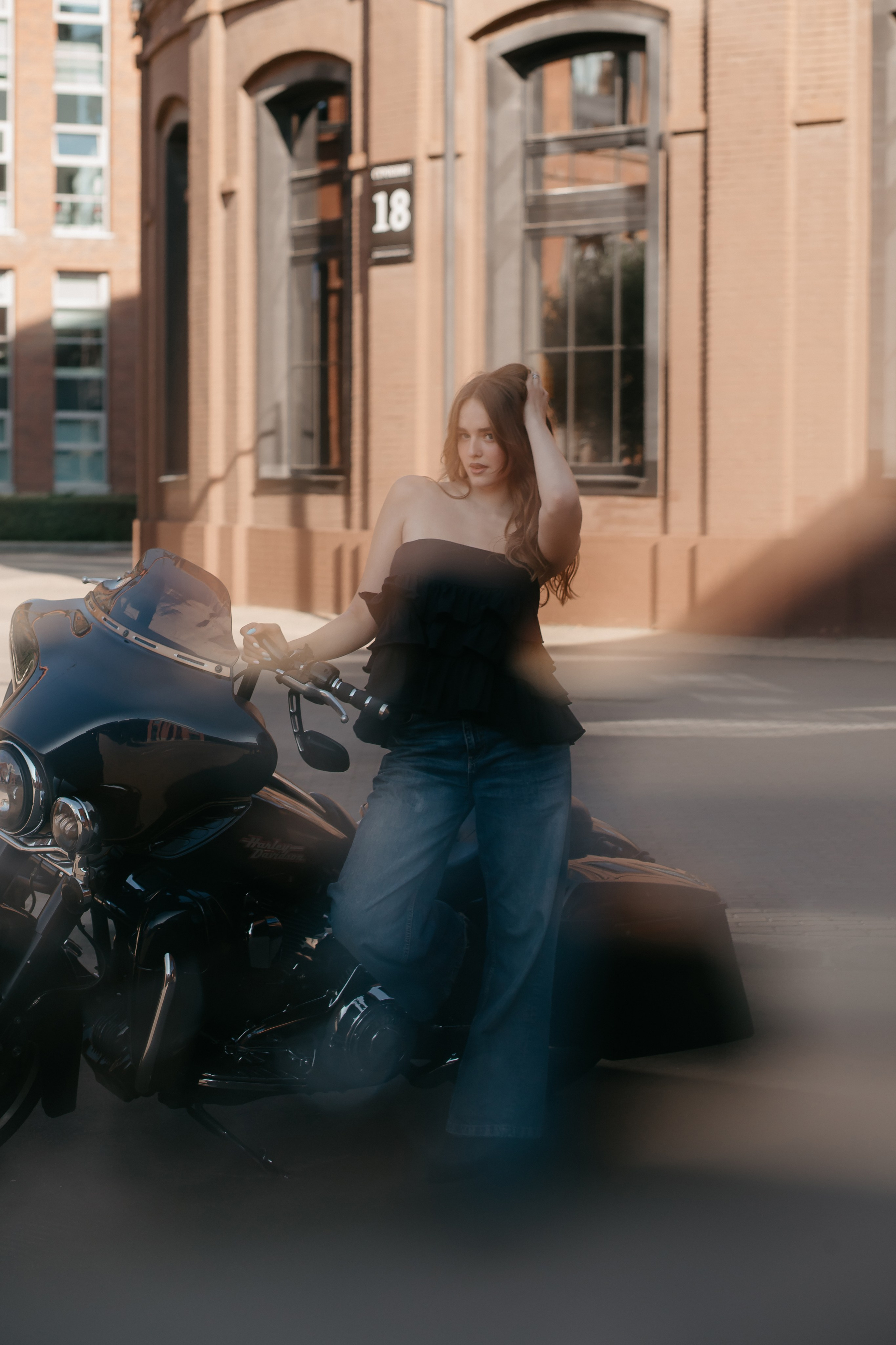 фотосессия с мотоциклом, фотосессия с Harley-Davidson, фотосессия с Harley, фотодень Москва, фотодень с мотоциклом, фотосессия Москва, женская фотосессия Москва, стильная фотосессия, фотосессия для личного бренда, необычная фотосессия, байкерская фотосессия, фотосессия в стиле Harley, фотосессия для девушки, фотосессия с байком, контент-съёмка Москва, брендовая фотосессия, атмосферная фотосессия, fashion фотосессия Москва, Катерина Сысуева, rina_sphoto