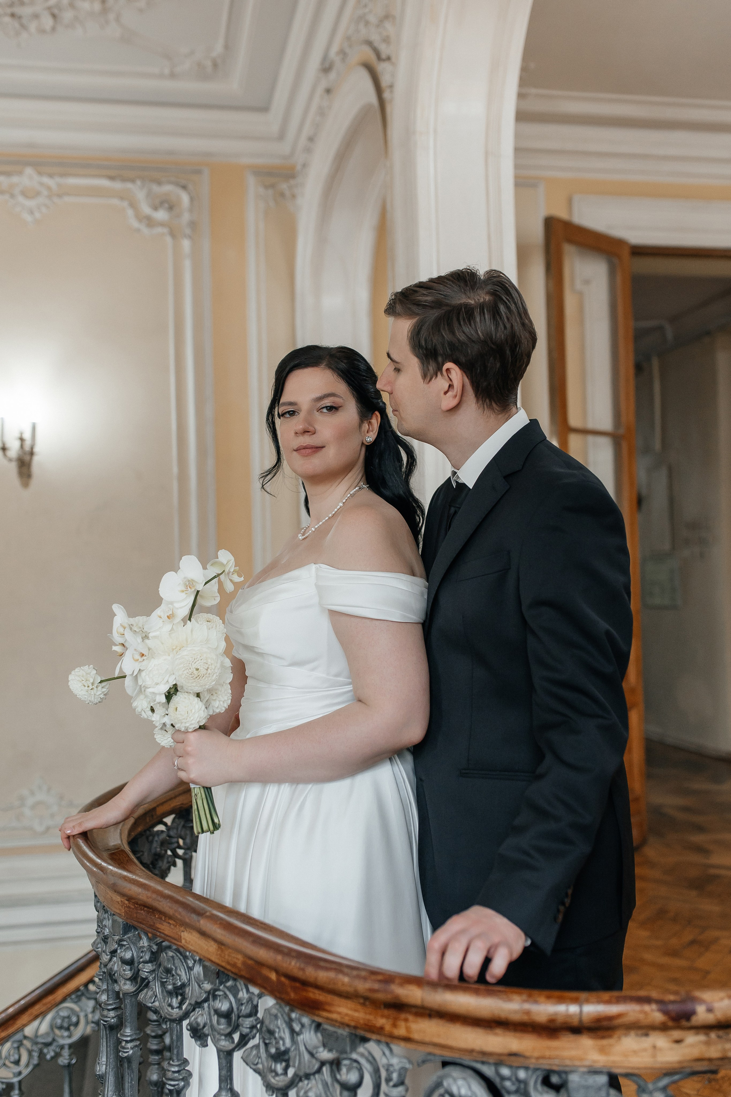 Регистрация брака в библиотеке читальне пушкина. Свадебный фотограф в Москве Дарья Олендарёва