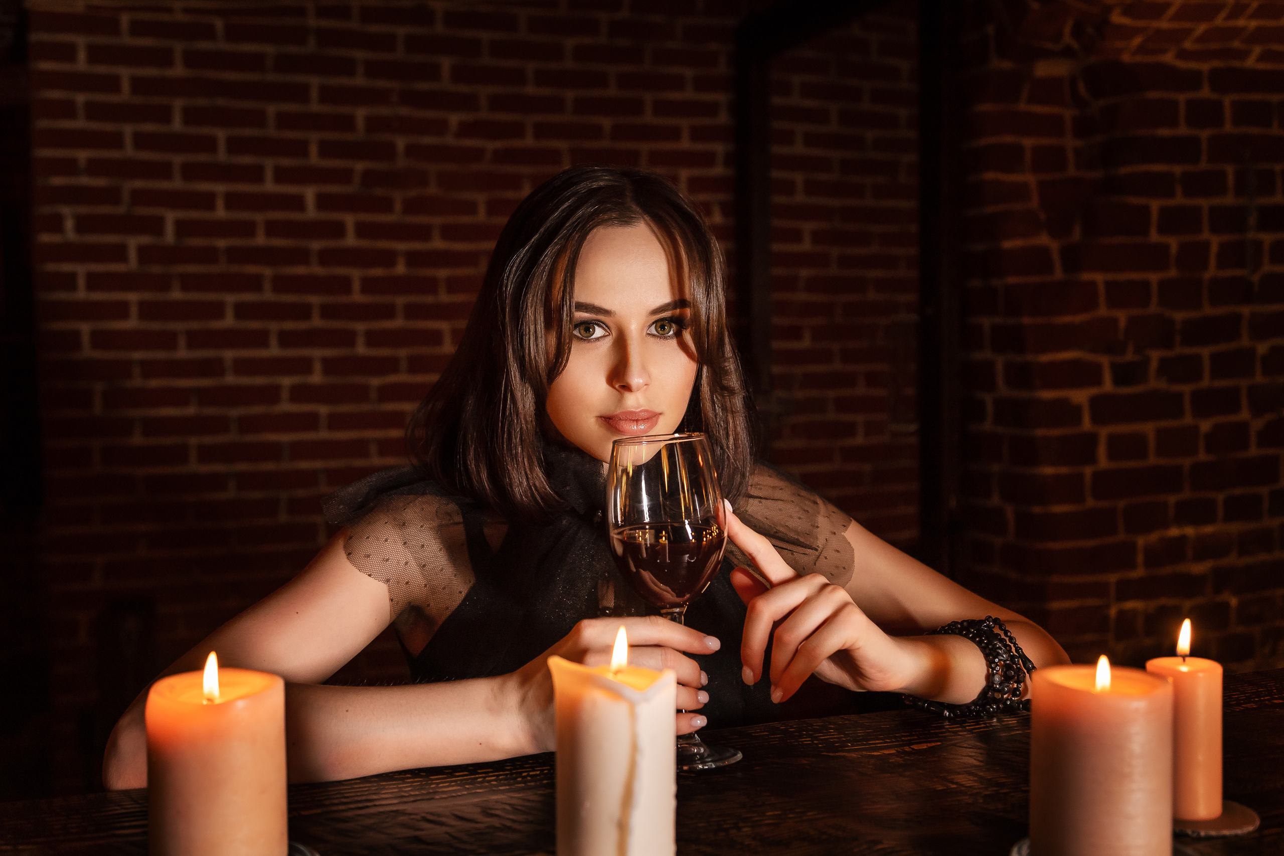 Красное вокруг нас. Портретный и репортажный фотограф. Эмоциональные и откровенные портрет