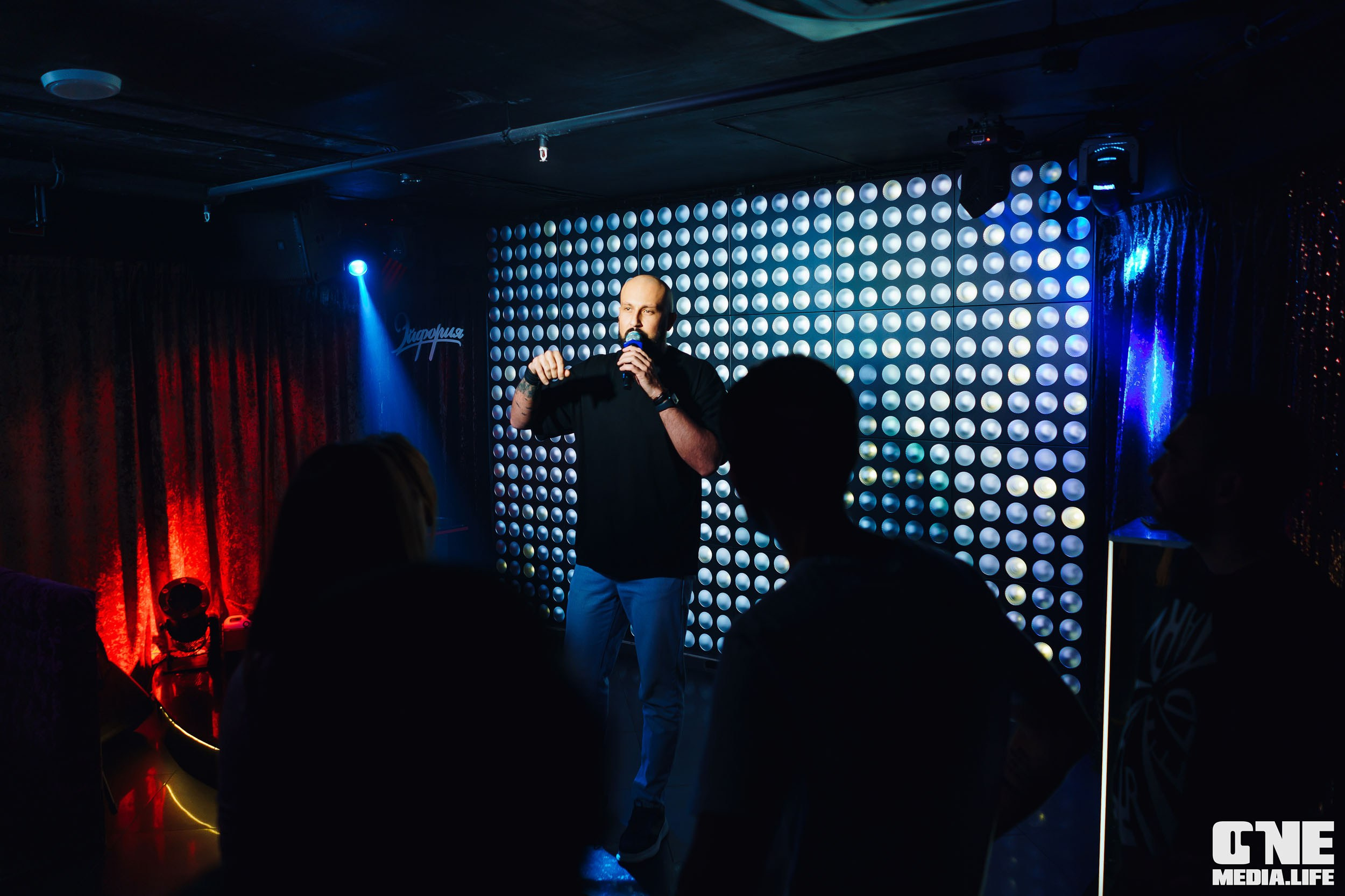Фоторепортаж из караоке-клуба Эйфория. One Media Life: фоторепортажи, фотоотчеты с мероприятий и заведений