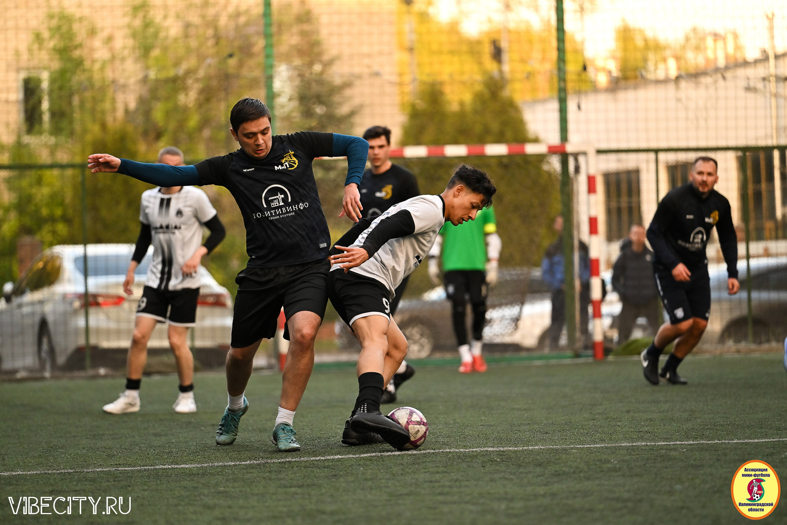 ИГРЫ МИНИ-ФУТБОЛЬНОЙ ЛИГИ. VIBECITY.RU Вайб Сити Ру Фоторепортажи Фотоотчеты Калининград
