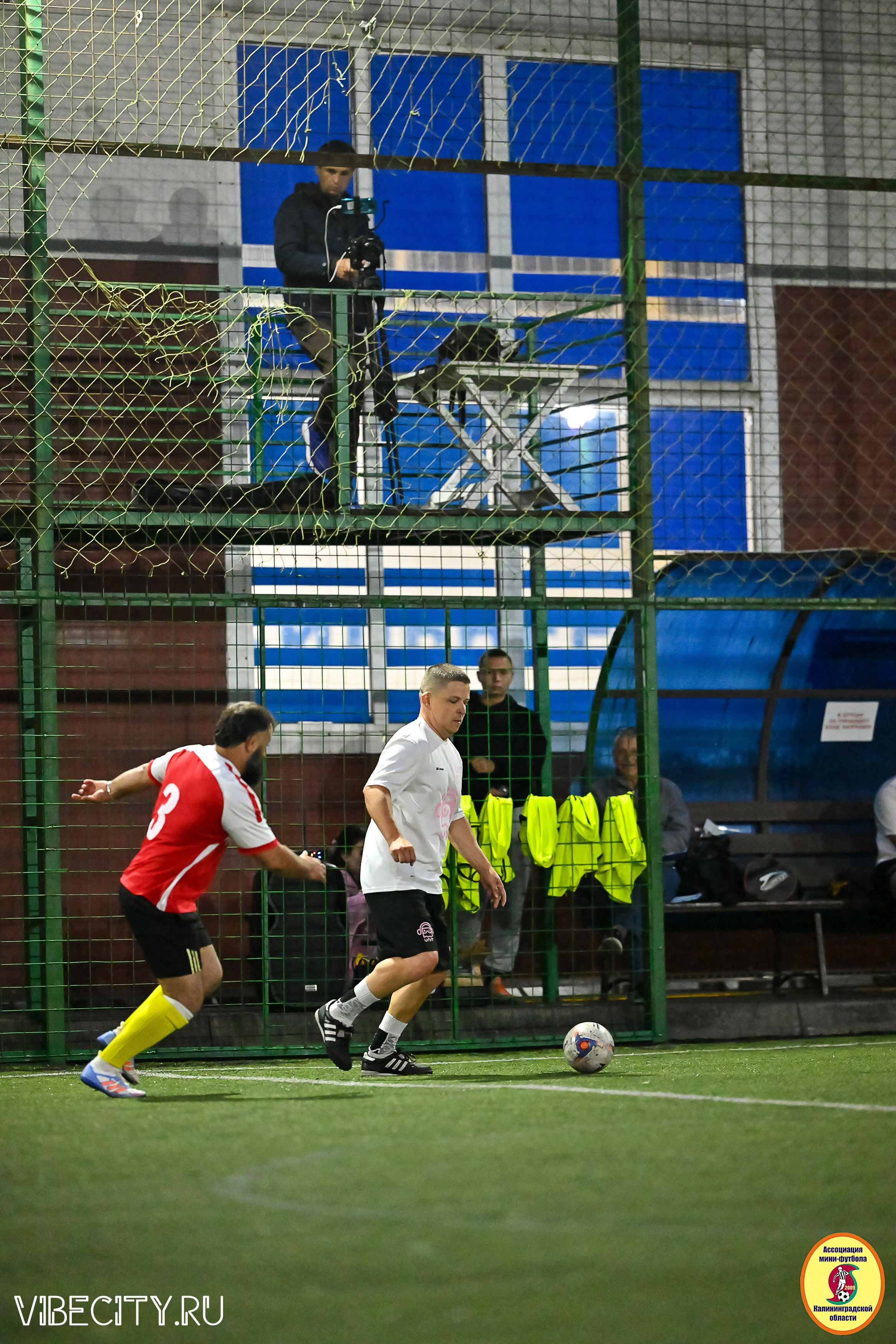 ИГРЫ МИНИ-ФУТБОЛЬНОЙ И КОРПОРАТИВНОЙ ЛИГИ. VIBECITY.RU Вайб Сити Ру Фоторепортажи Фотоотчеты Калининград