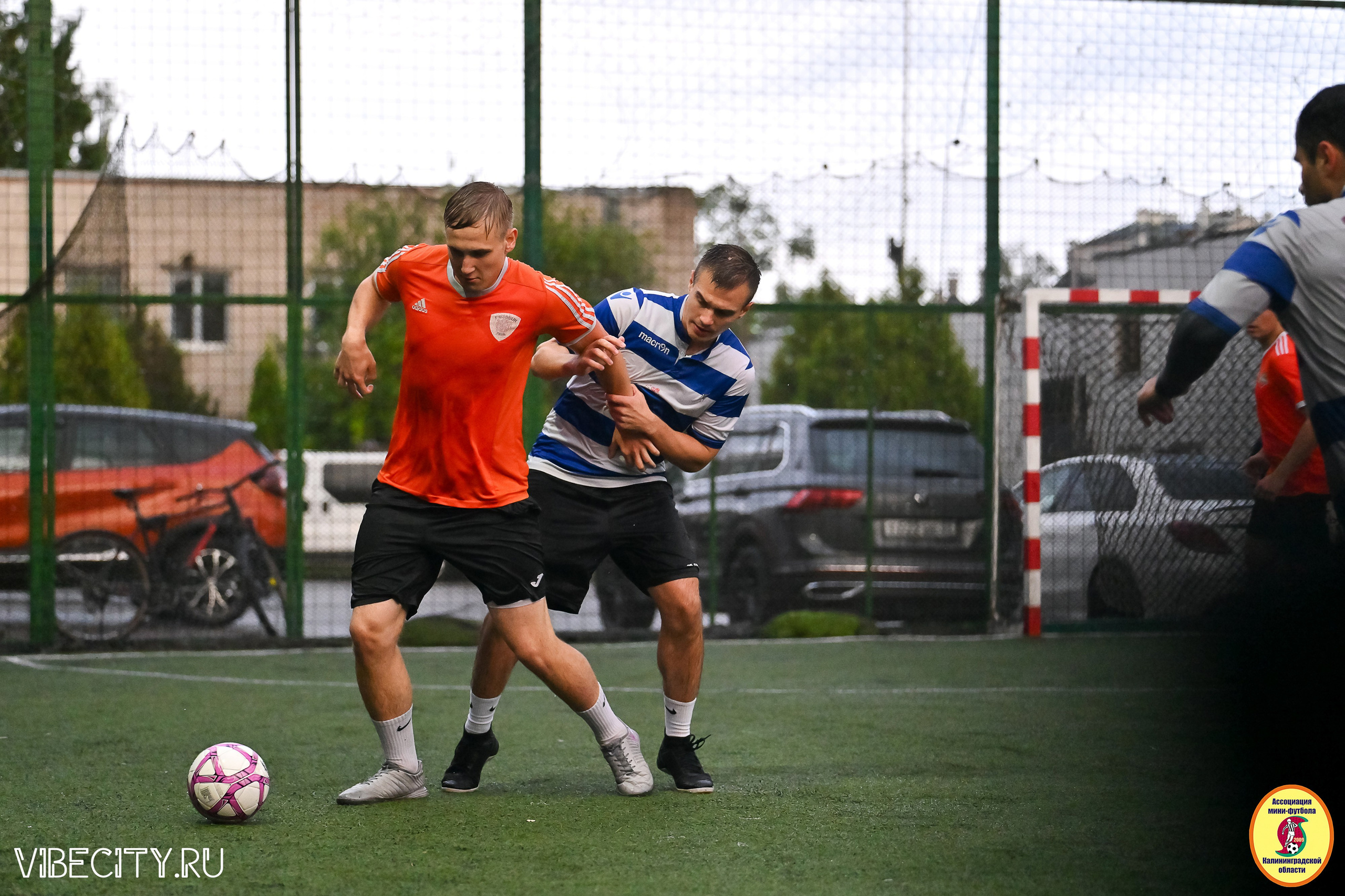 ИГРЫ МИНИ-ФУТБОЛЬНОЙ И КОРПОРАТИВНОЙ ЛИГИ. VIBECITY.RU Вайб Сити Ру Фоторепортажи Фотоотчеты Калининград