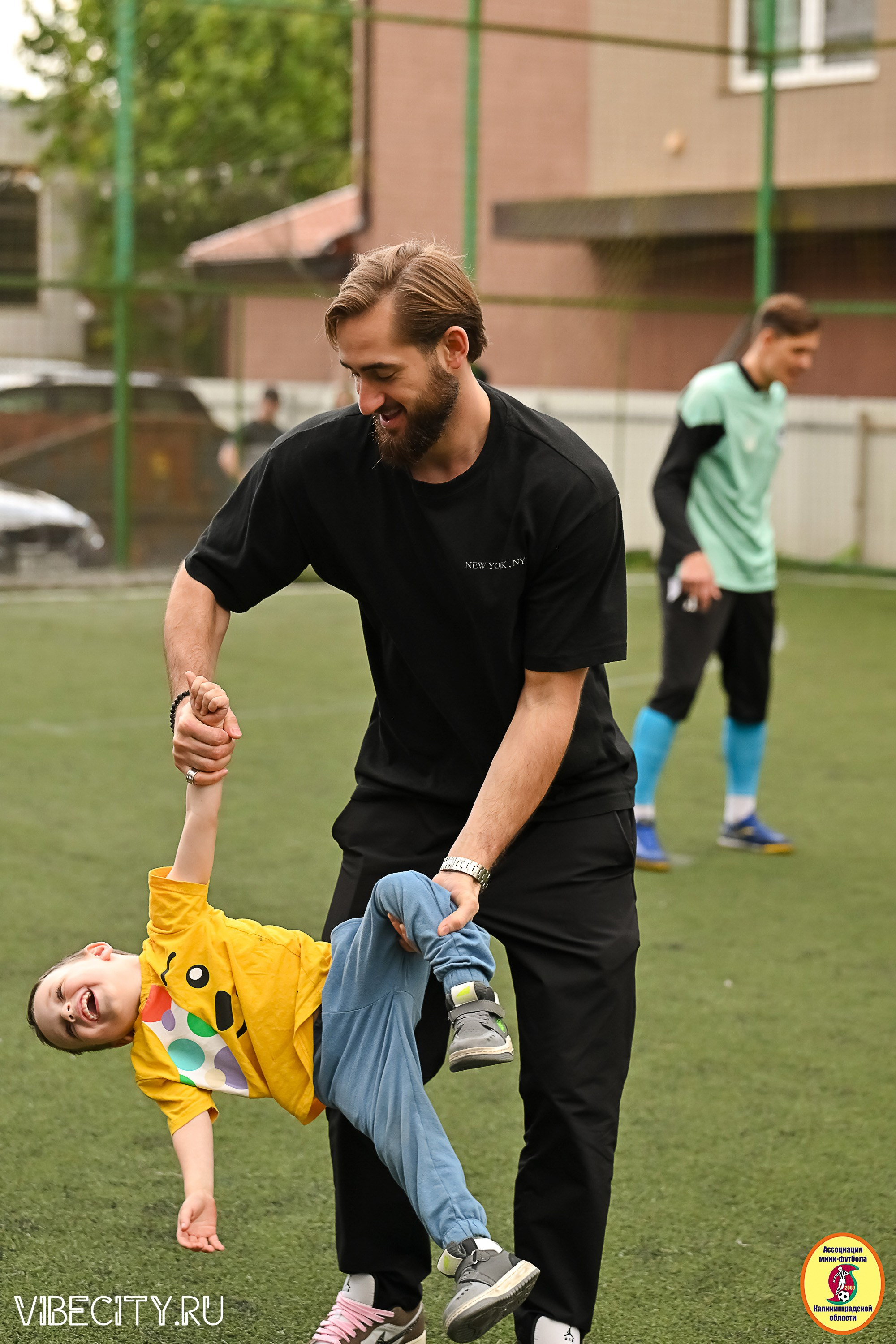 ИГРЫ МИНИ-ФУТБОЛЬНОЙ И КОРПОРАТИВНОЙ ЛИГИ. VIBECITY.RU Вайб Сити Ру Фоторепортажи Фотоотчеты Калининград