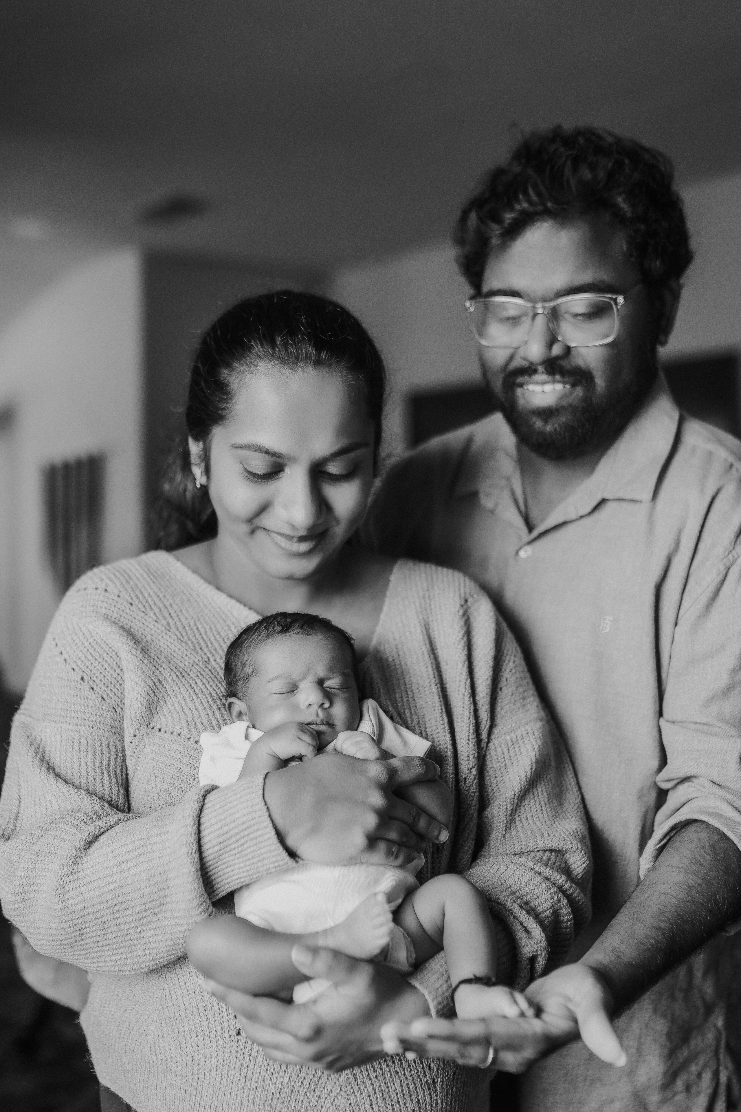 Heartfelt family memories — cozy newborn session
