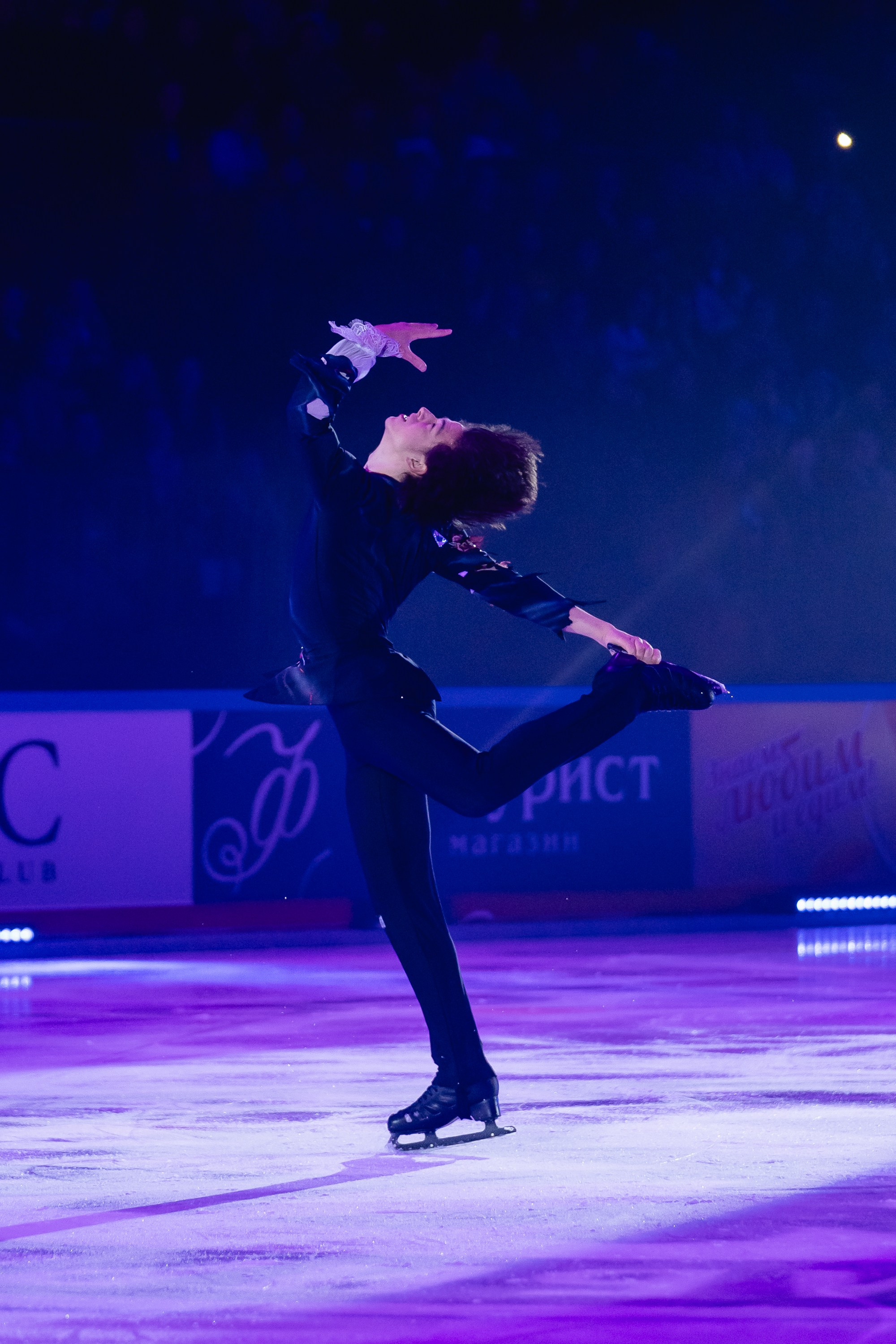 Шоу «Чемпионы на льду» в Новосибирске. Воробьева Ксения — Спортивный и танцевальный фотограф Новосибирск