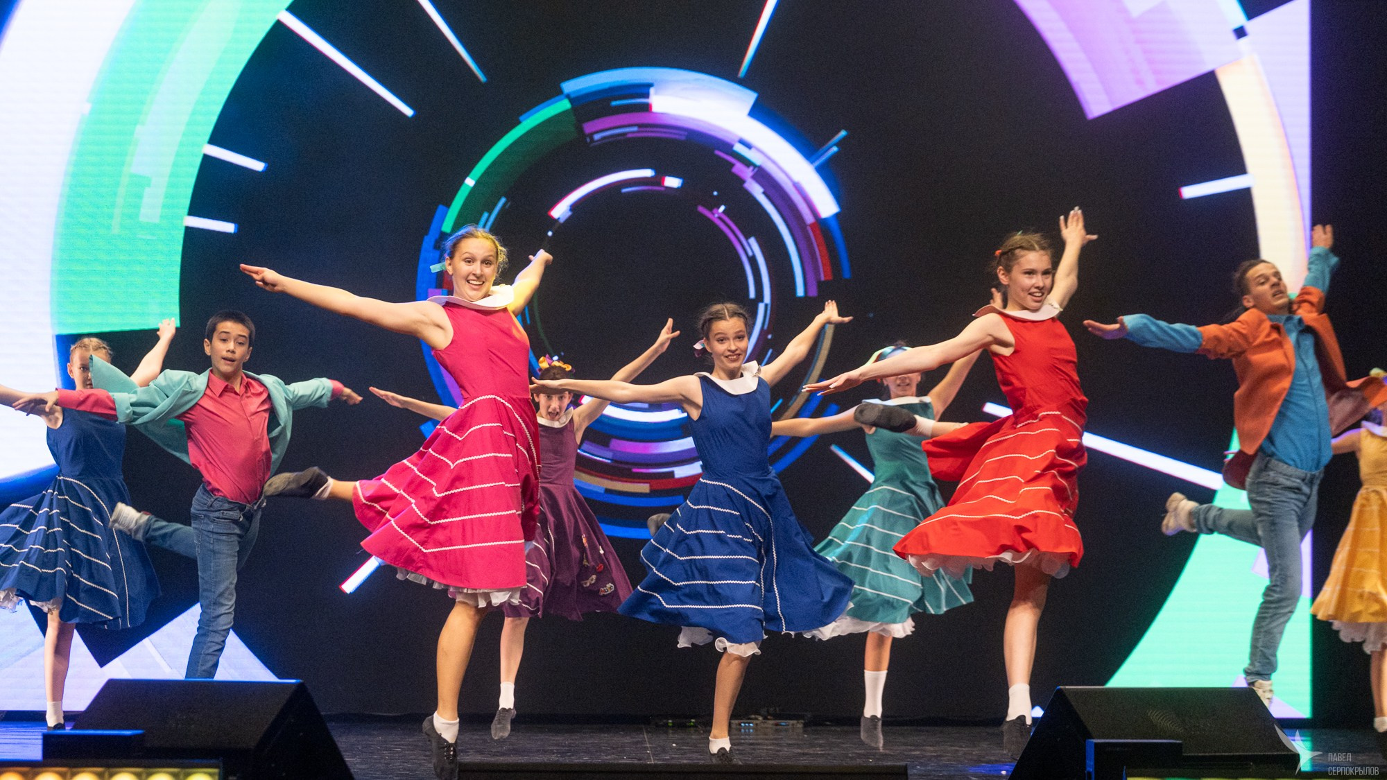 Юбилейный концерт студии эстрадного танца «Изумрудный город». Репортажный фотограф в Казани Павел Серпокрылов