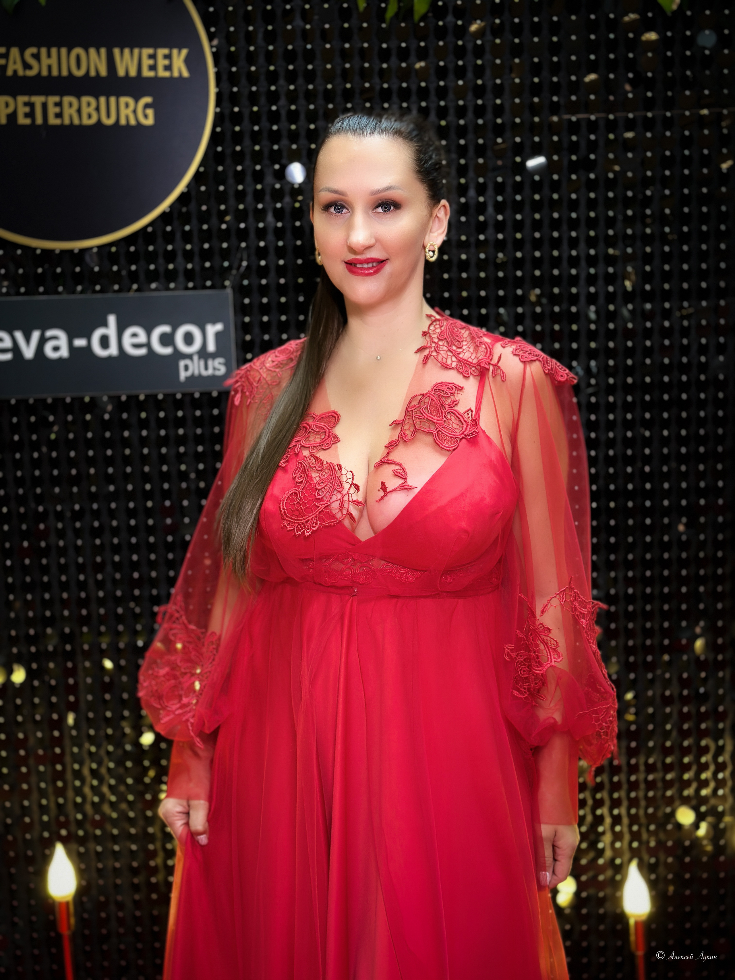 Мобильный Фотограф в Санкт-Петербурге Алексей Лукин. Фотосъёмка на камеру телефона. Фото на Айфон. Фотограф Алексей Лукин. Свадьба, мероприятие, корпоратив, юбилей, фотосессия, портрет. Фотосъёмка в Санкт-Петербурге. Ретушь фотографий