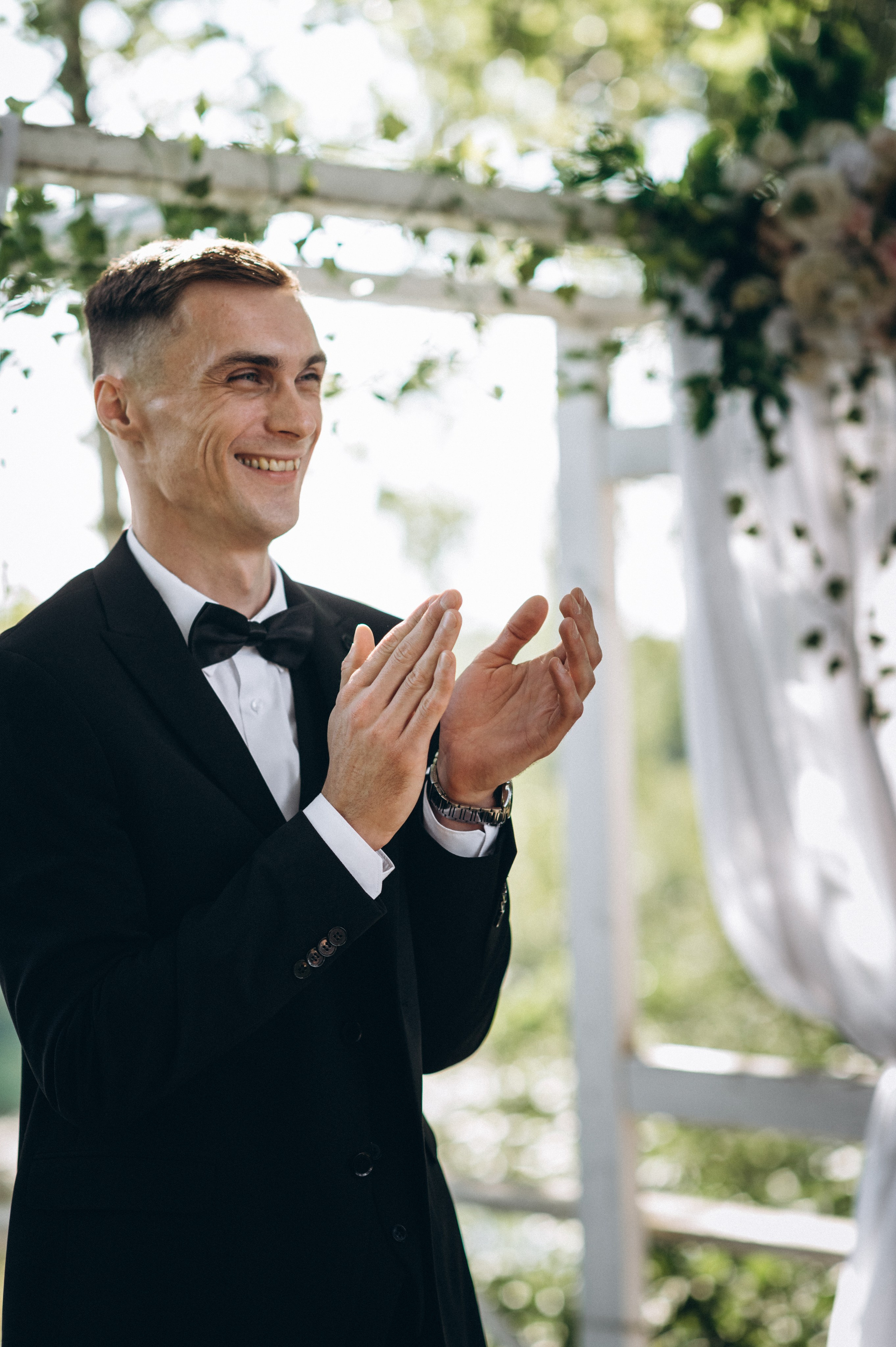 Портрет жениха на выездной свадьбе в Новополоцке