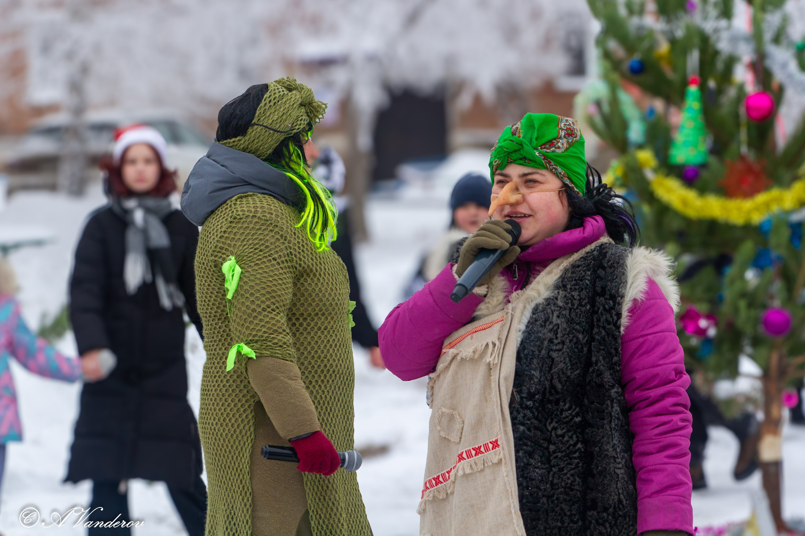 Праздник во дворе, ул. Осташковская-20. Фотограф Омск | Александр Вандеров