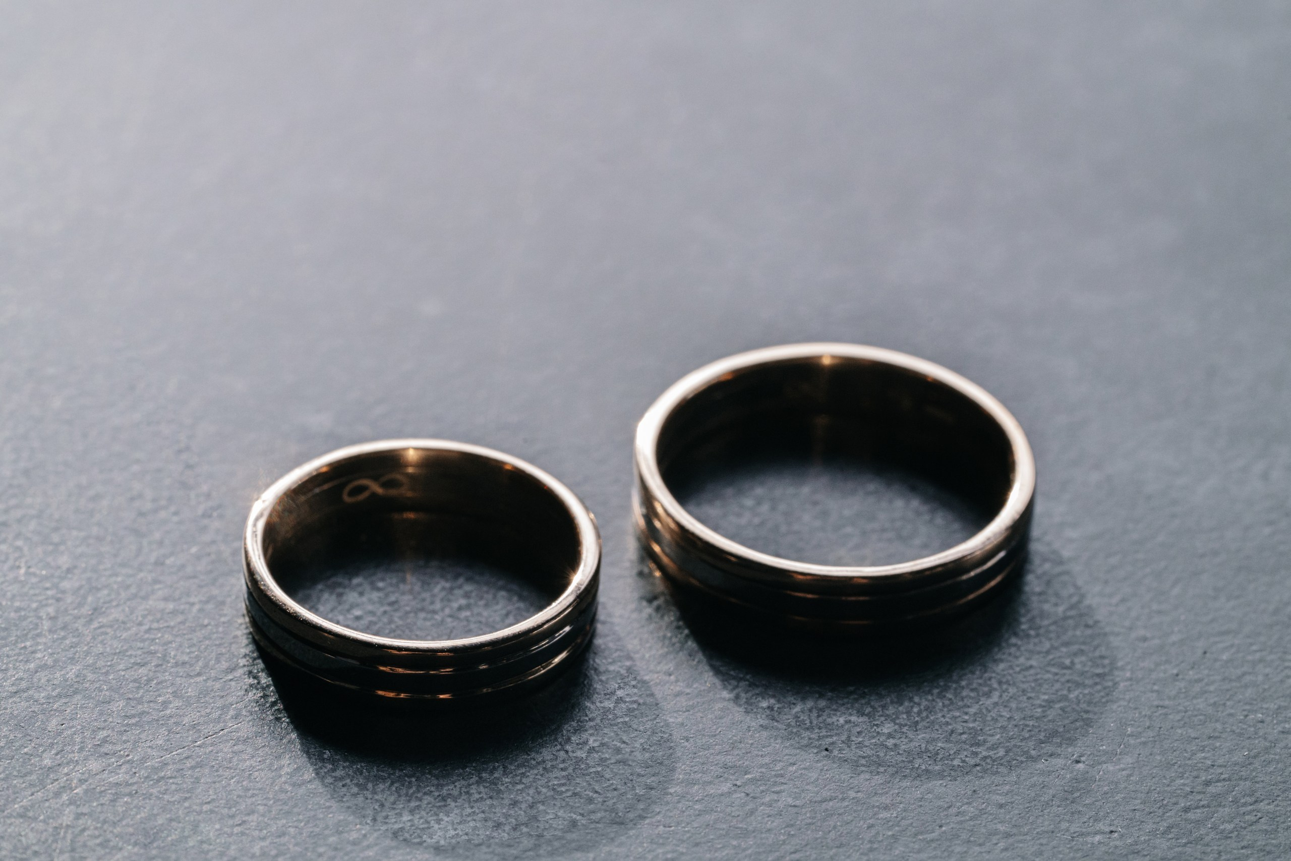 Love Story для молодоженов в фотостудии Cross Studio