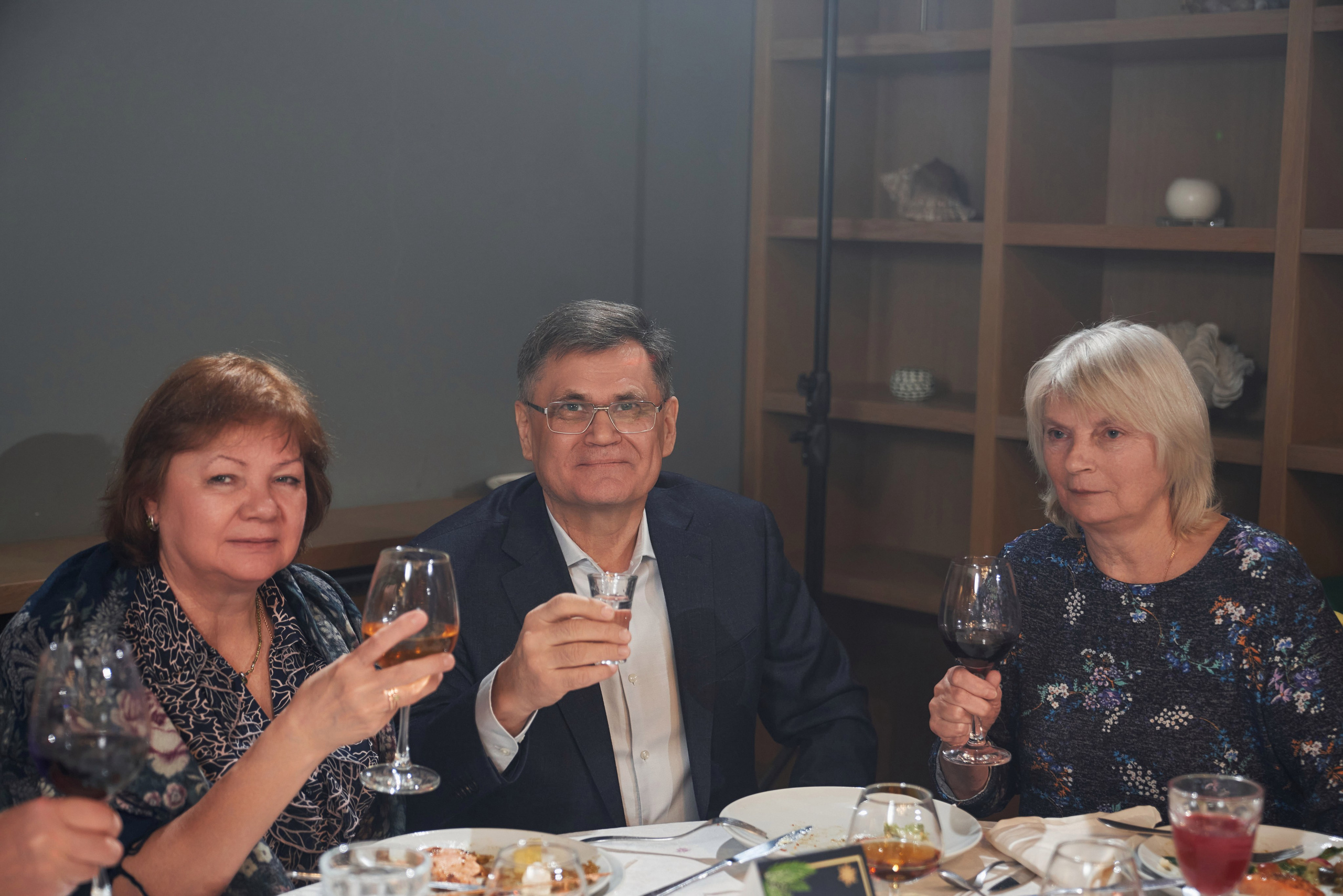 Новогодний корпоратив ДПС-Канцелярия в ресторане Медуза, Долгопрудный