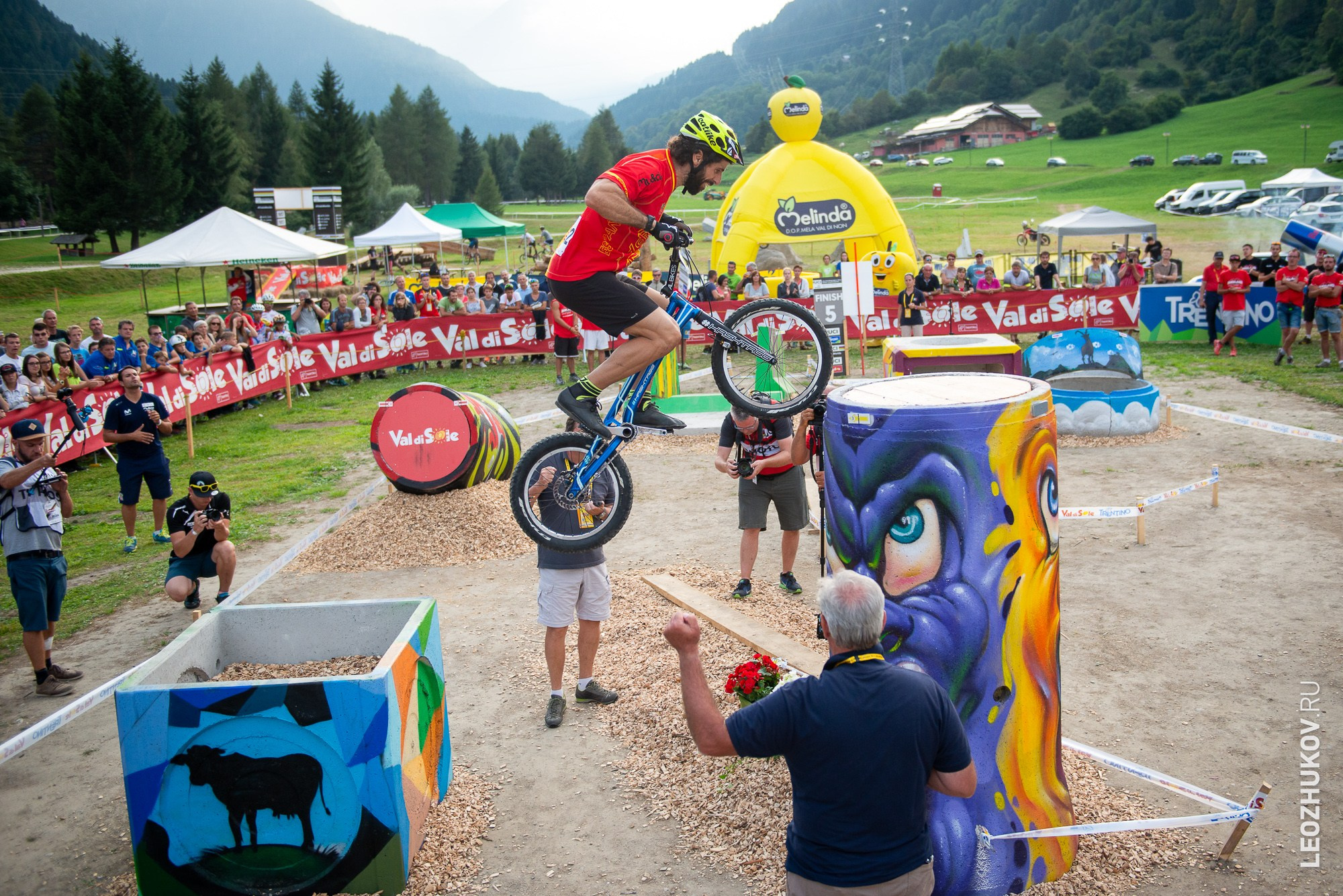 UCI Trials World Championships 2016 — finals. Sports photographer Leonid Zhukov
