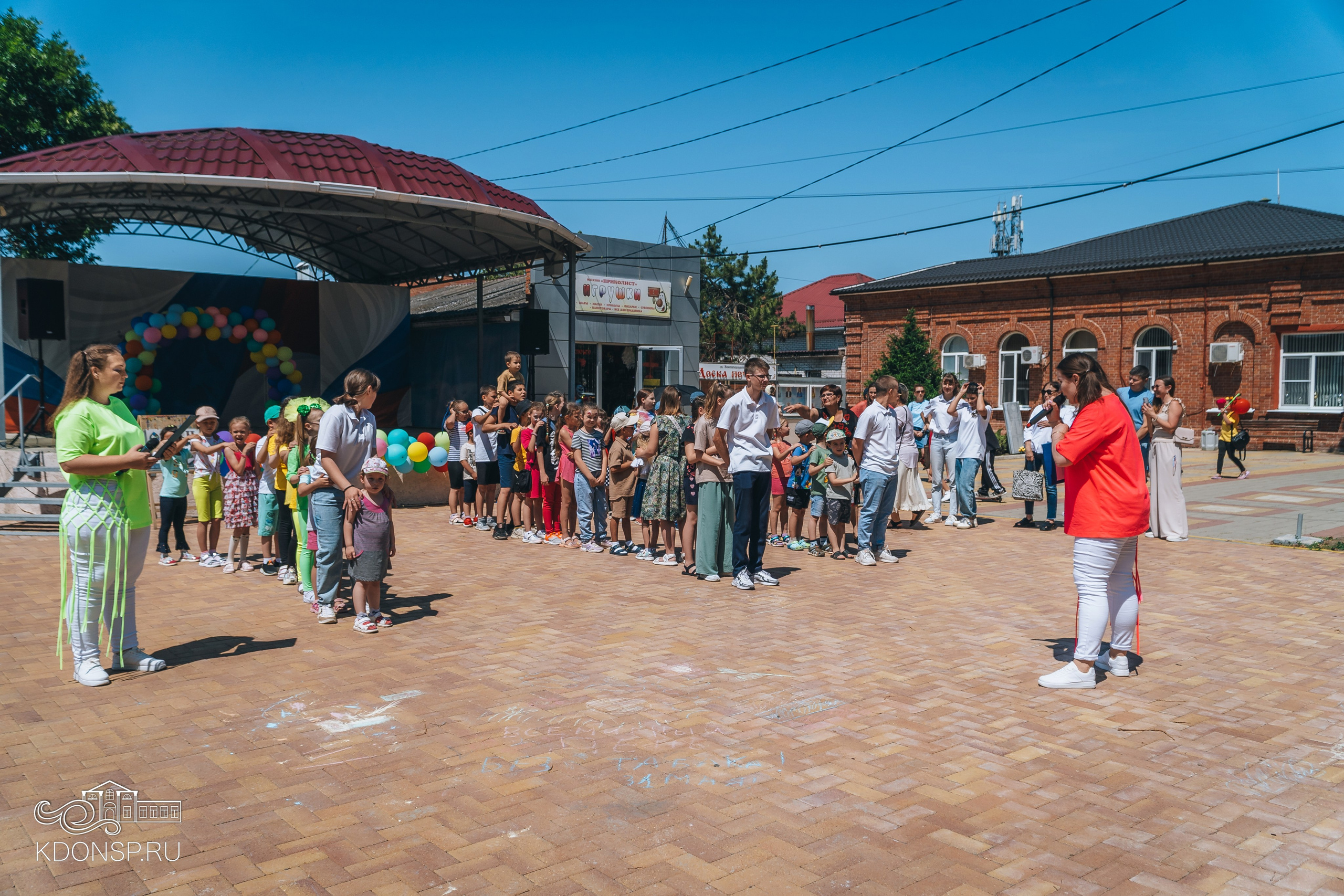 Должны смеяться дети. Новотитаровский Дом культуры