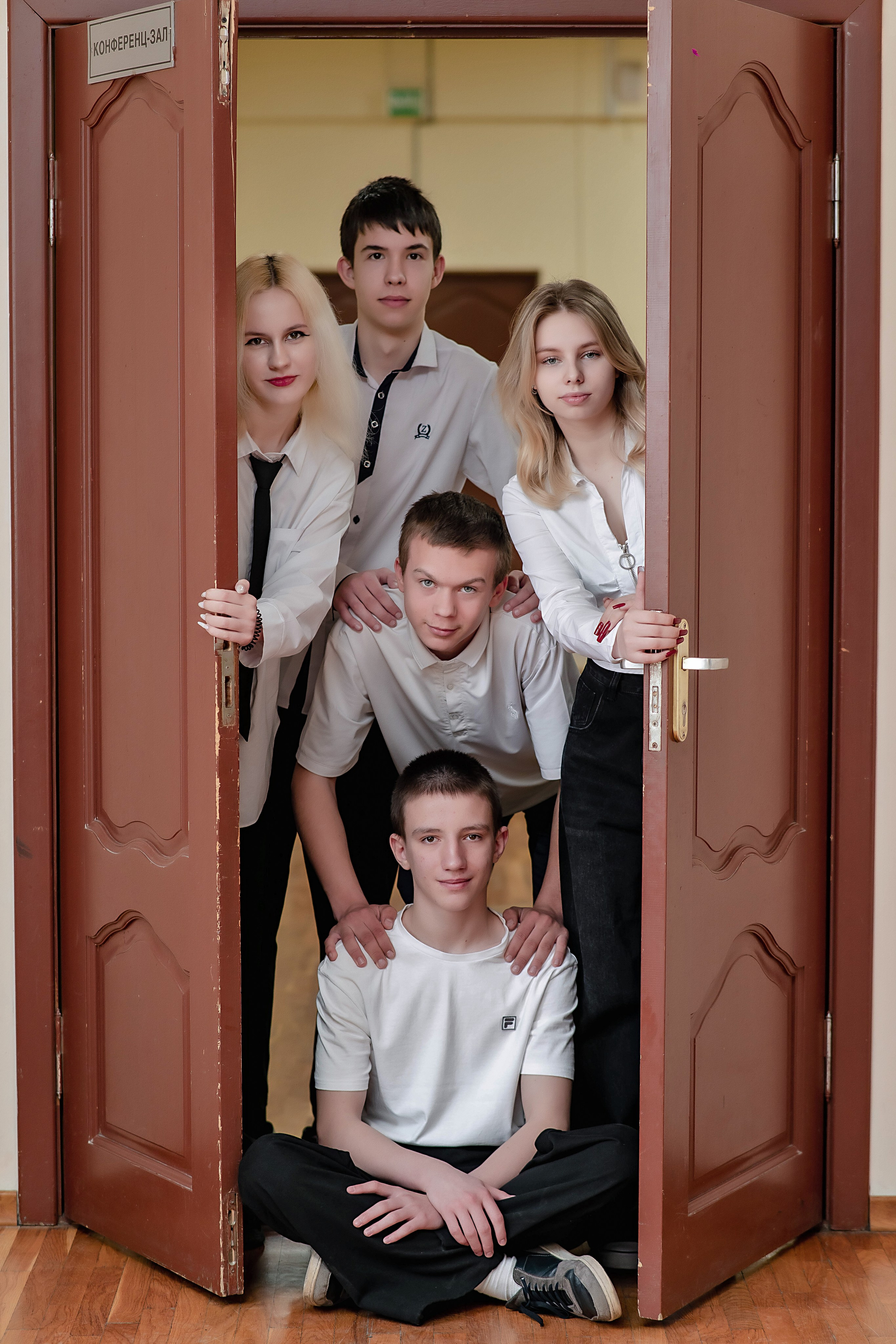 Выпускные (школьные) альбомы (книги) в Ростове-на-Дону. Современные Выпускные Альбомы в Ростове-на-Дону