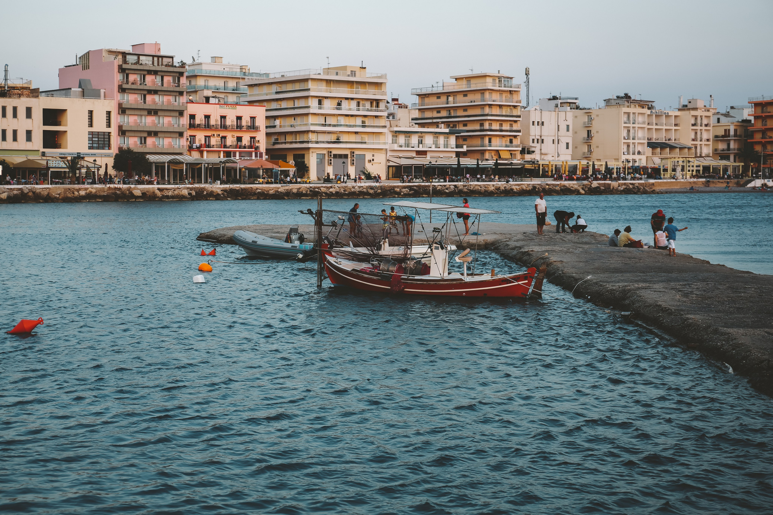Греция: термальный курорт Лутраки. Дарья Письменюк / Darya Leitstern — фотограф, музыкант, журналист, путешественник