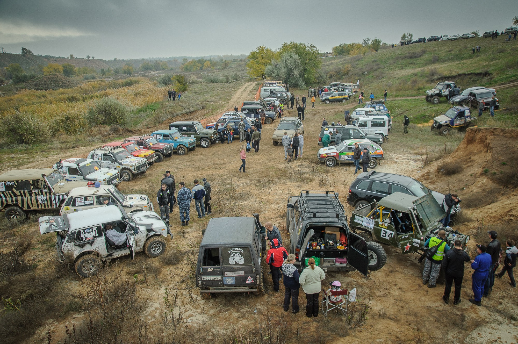 Общий вид на карьер в поселке Гумрак во время соревнований