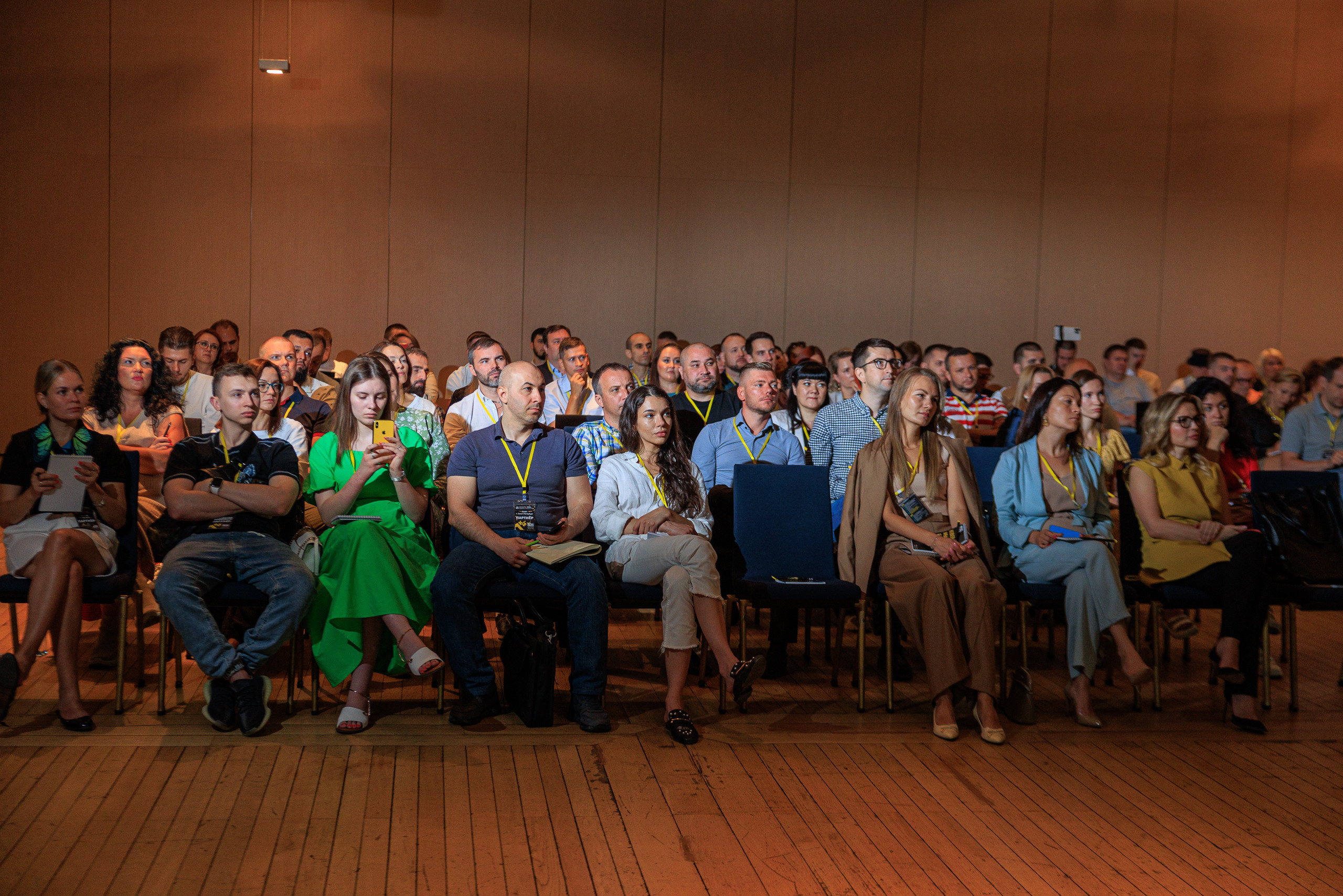 Фотограф на корпоратвиное мероприятие. Контент для бизнеса в Екатеринбурге Полдень Медиа