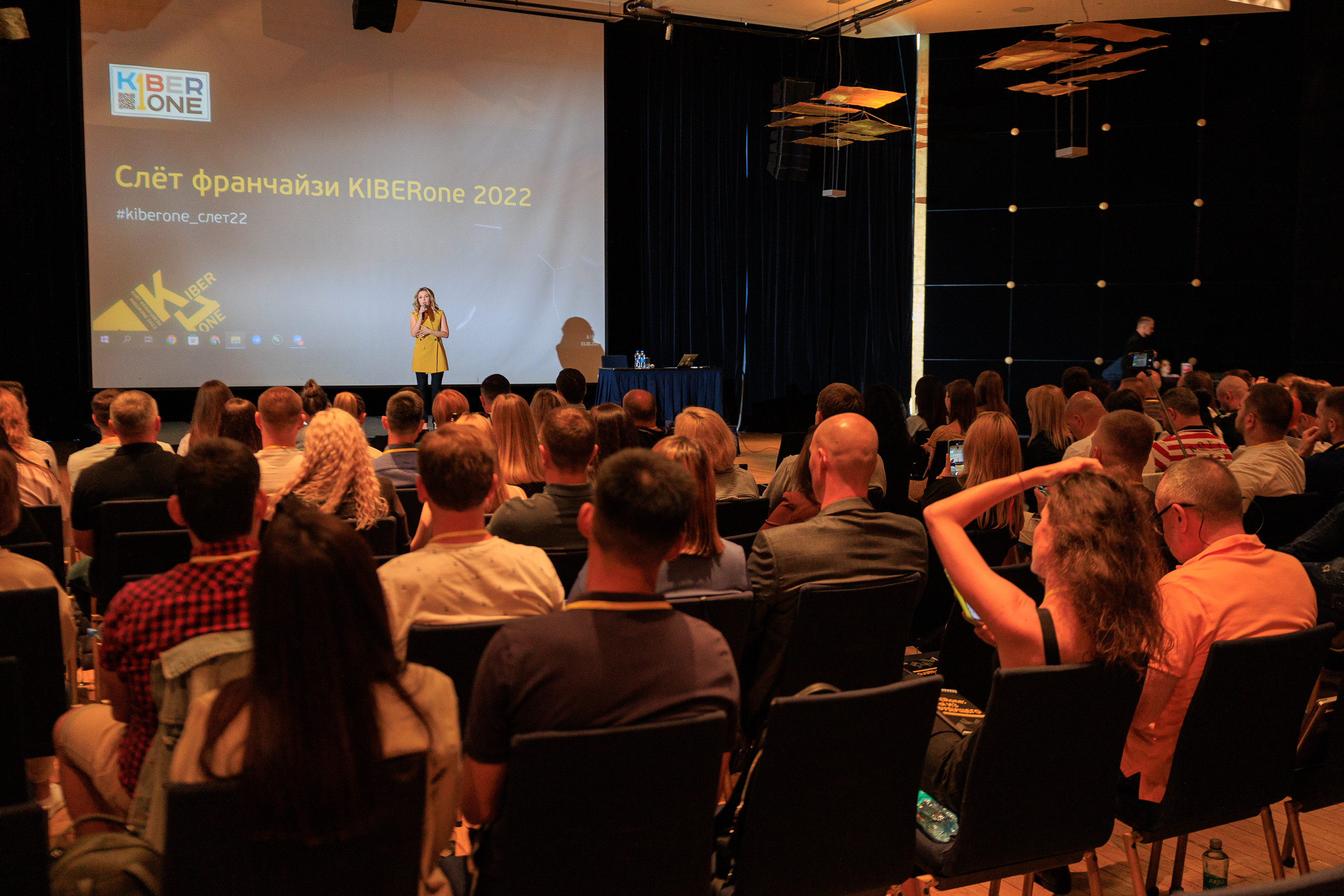 Фотограф на корпоратвиное мероприятие. Контент для бизнеса в Екатеринбурге Полдень Медиа