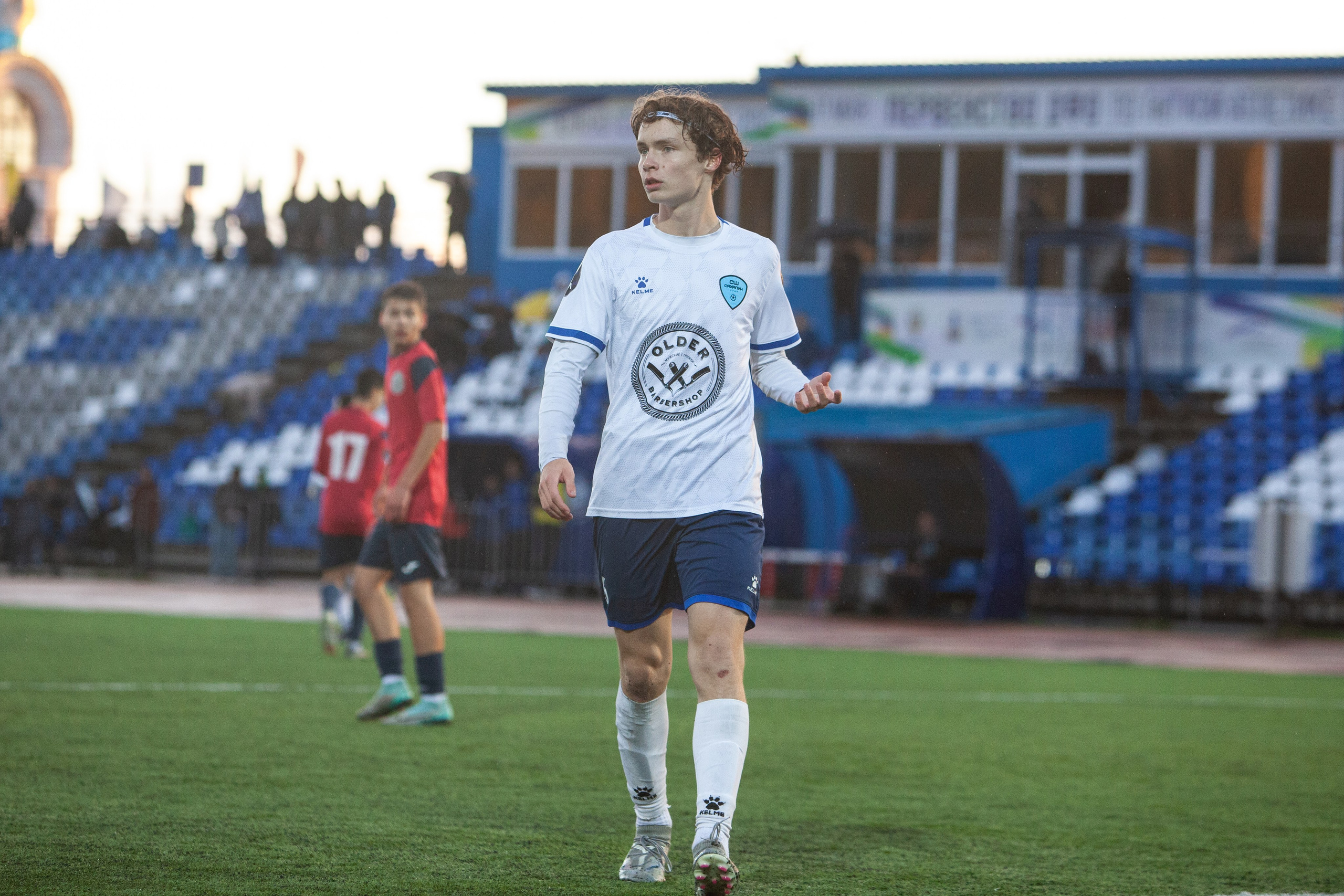 Матч юношеской футбольной лиги между командами СШ «Сахалин» и «СШОР № 1» (Комсомольск-на-Амуре) (U-18). Кутузов Евгений Фотограф в Южно-Сахалинске