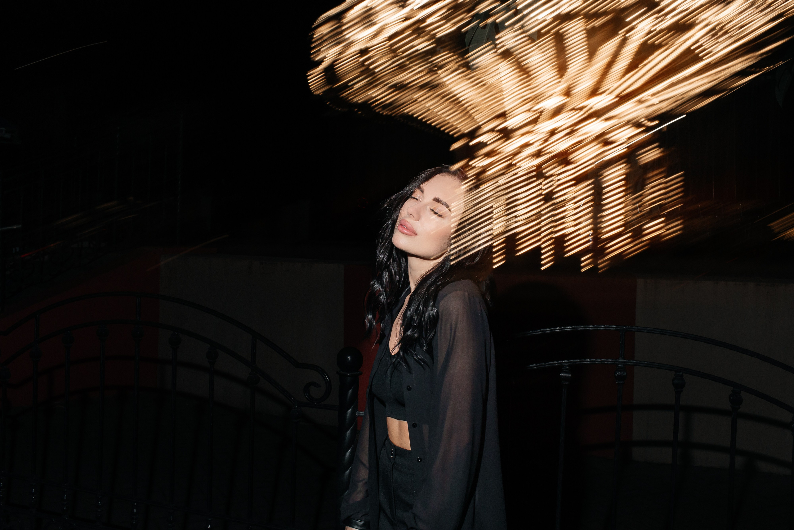 Елена Павленко. Ночной хулиган). Сергеев Алексей. Фотограф