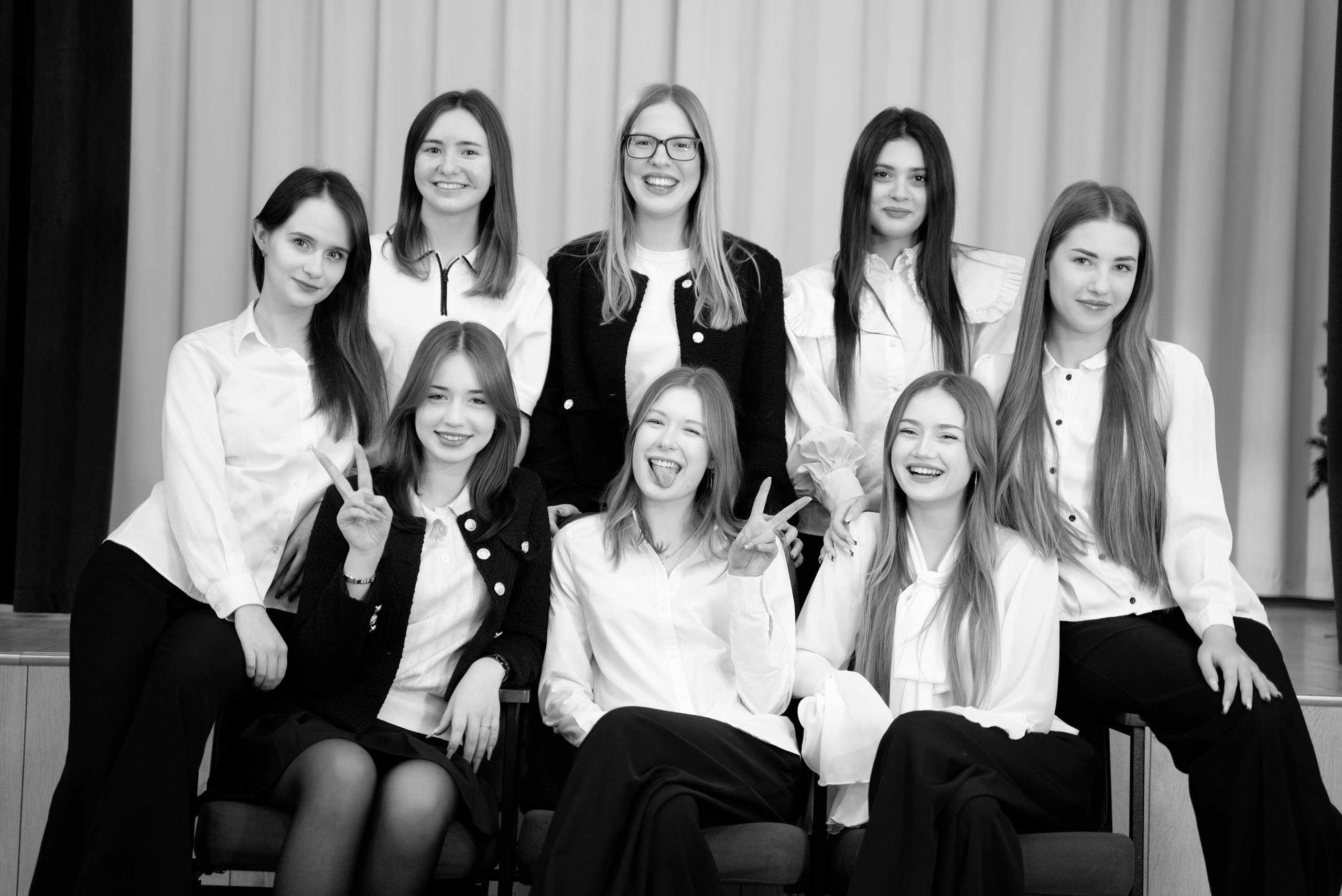 Выпускные альбомы для Старшей школы и ВУЗов. Фотографы из солнечного Краснодара Вадим и Надежда Митус