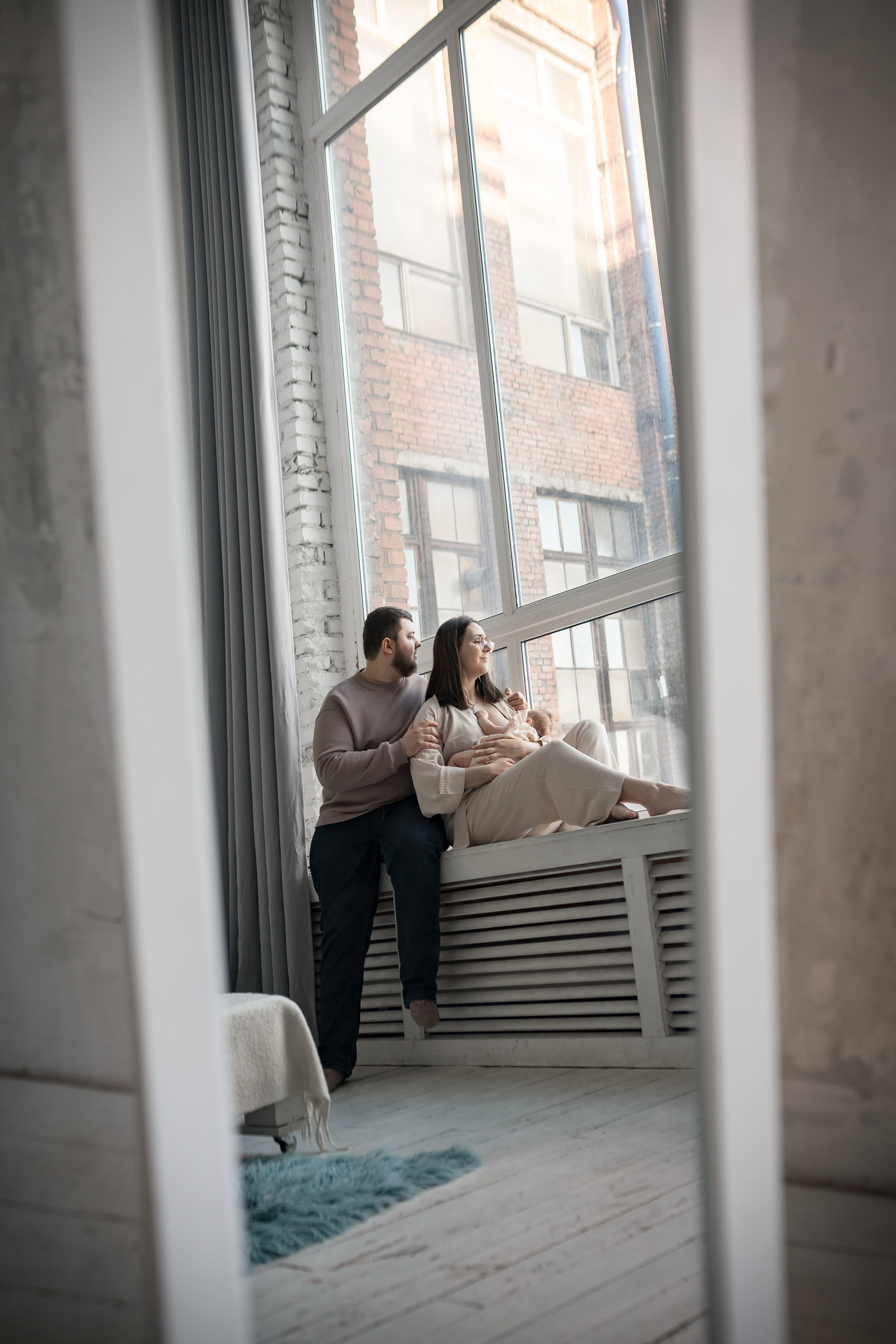 Семейная фотосъемка новорожденной. Фотограф Крещения и Венчания в Москве